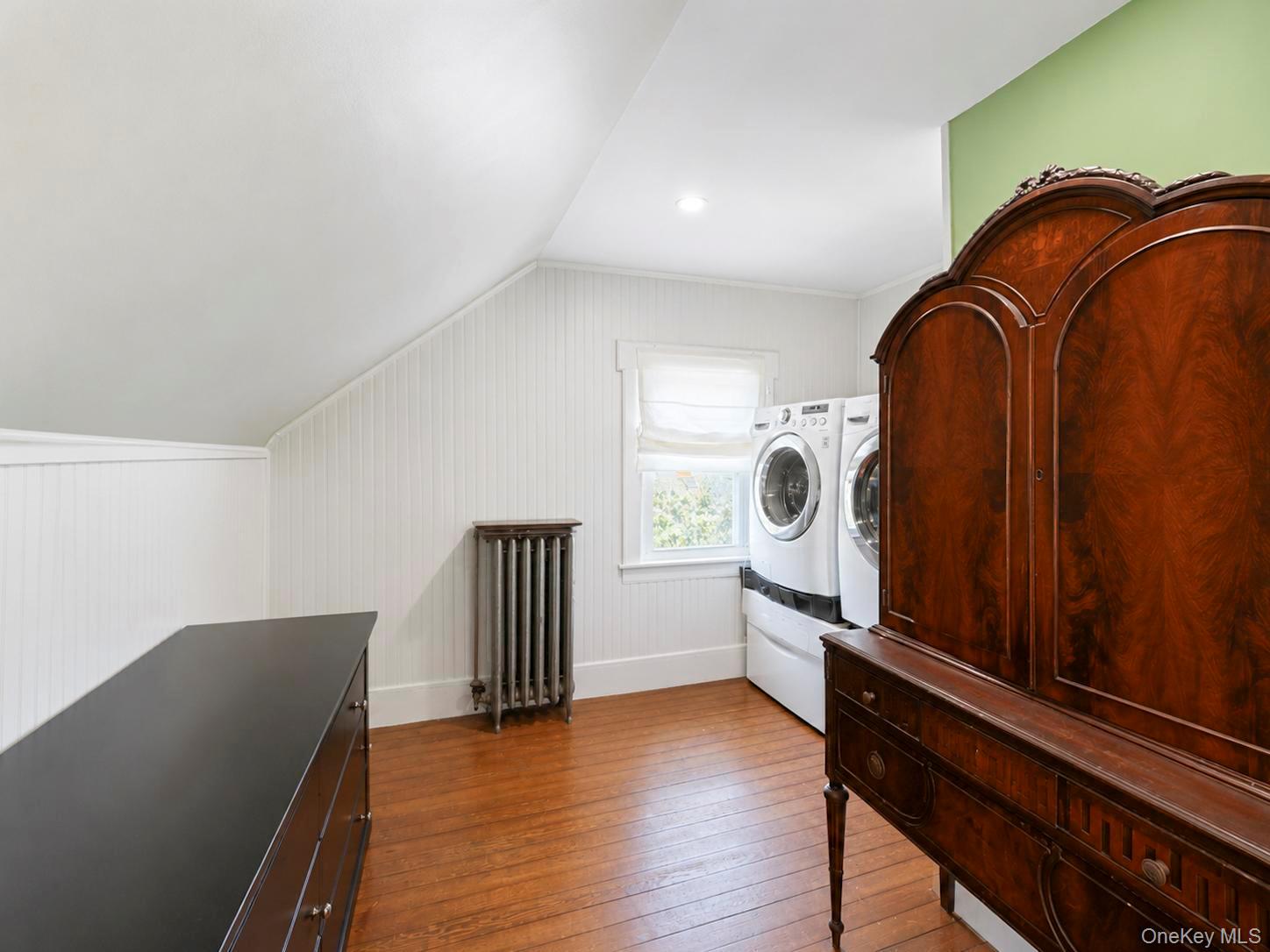 359 Roosevelt Avenue Property Photo 21