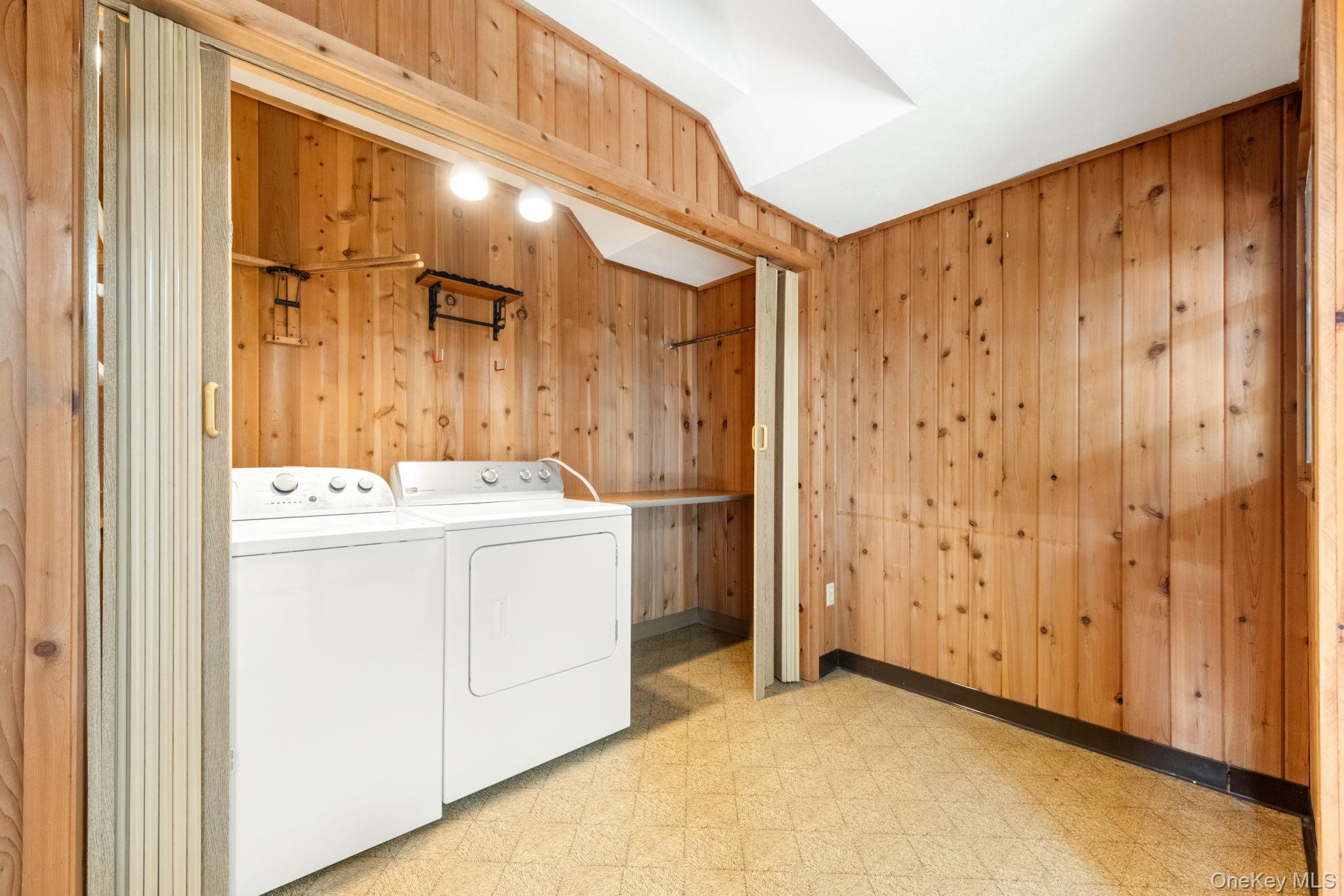 23 Oakland Avenue Property Photo 33