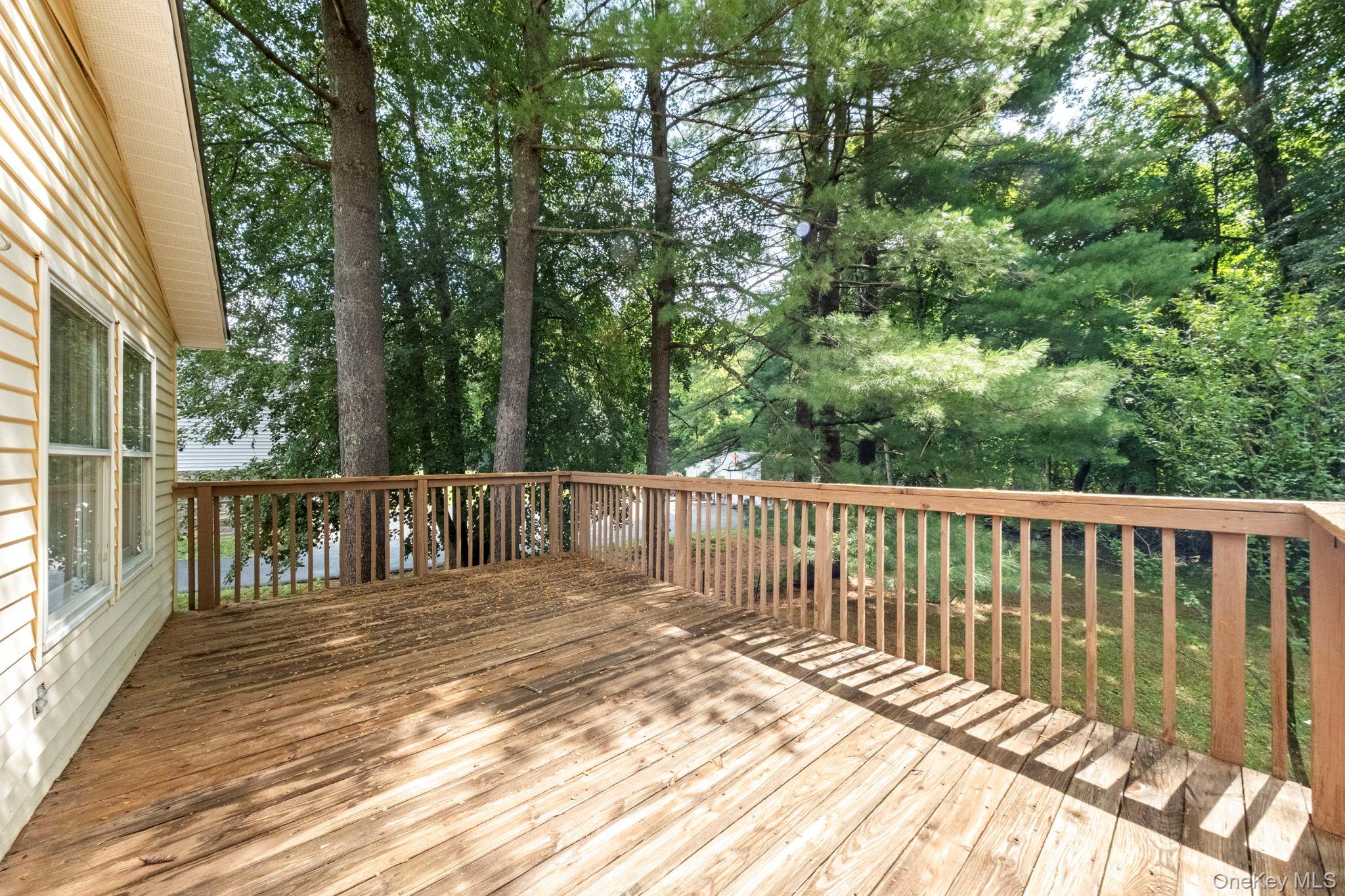 23 Oakland Avenue Property Photo 40