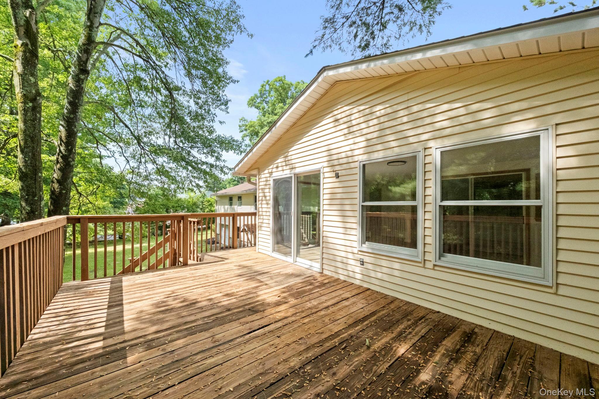 23 Oakland Avenue Property Photo 41