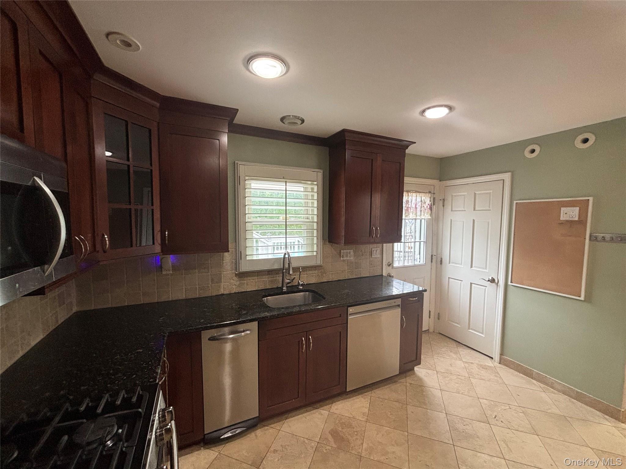 210 Glen Avenue Property Photo 5
