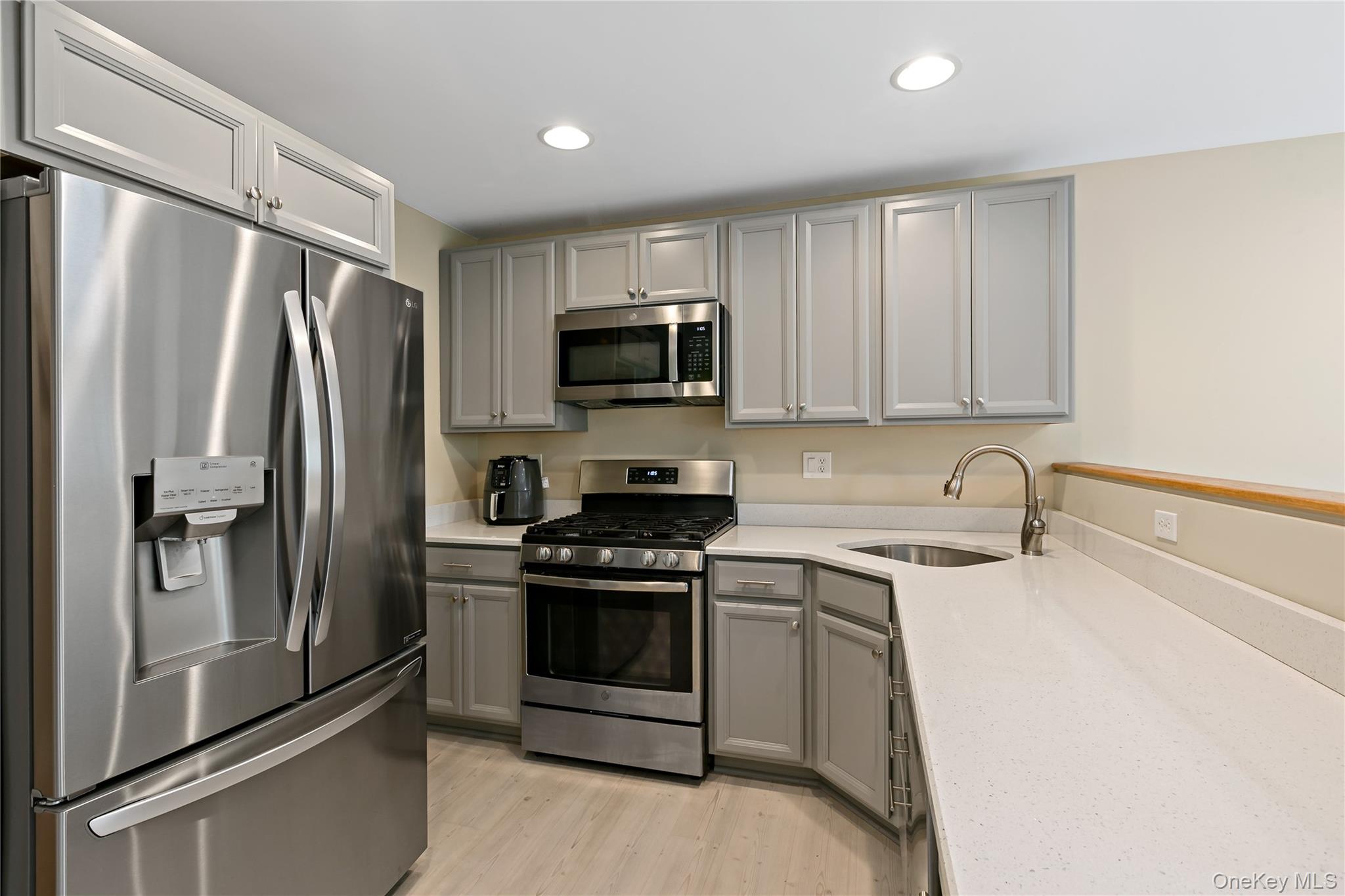 138 Underhill Lane Property Photo 6