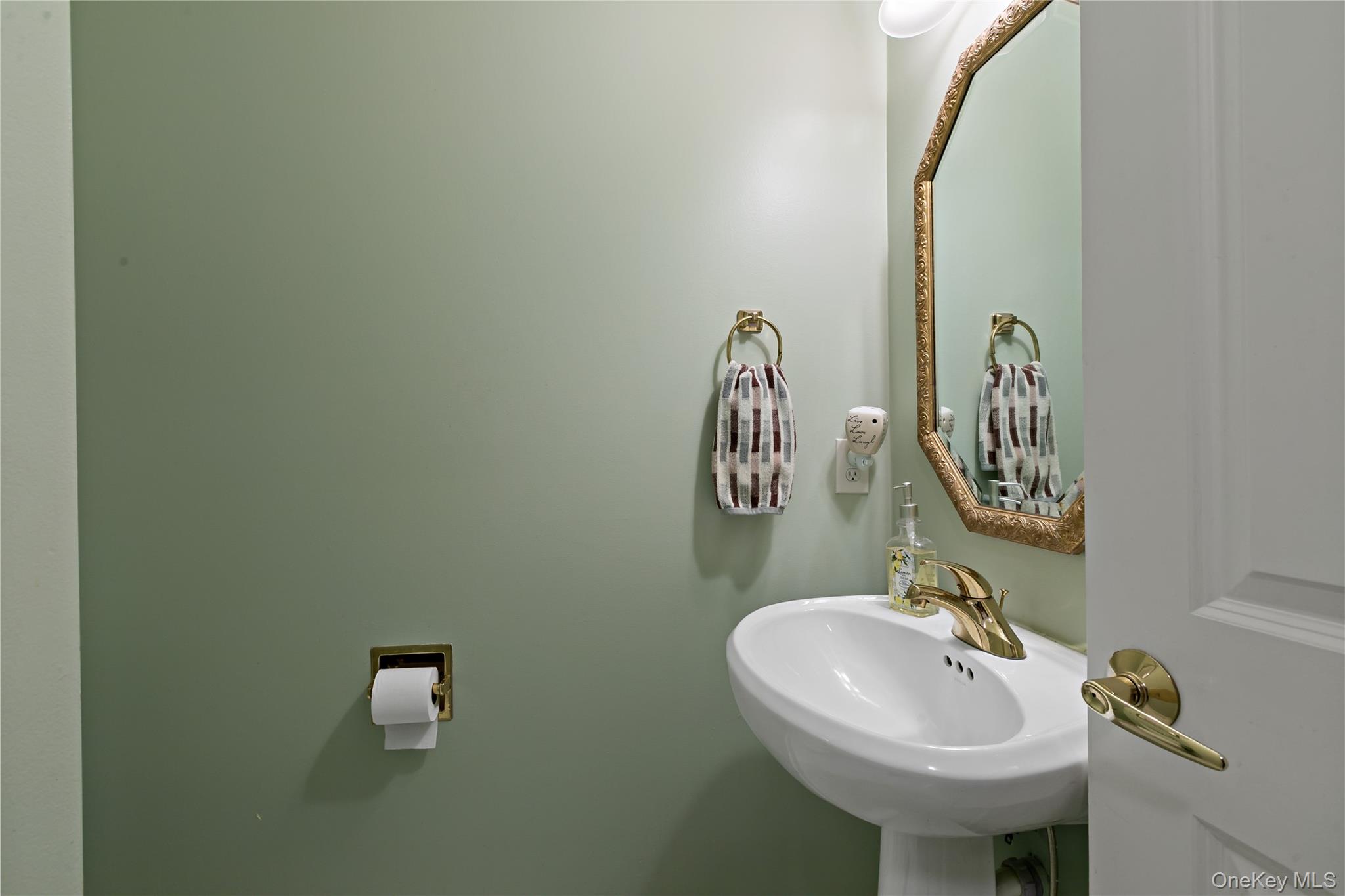 138 Underhill Lane Property Photo 14
