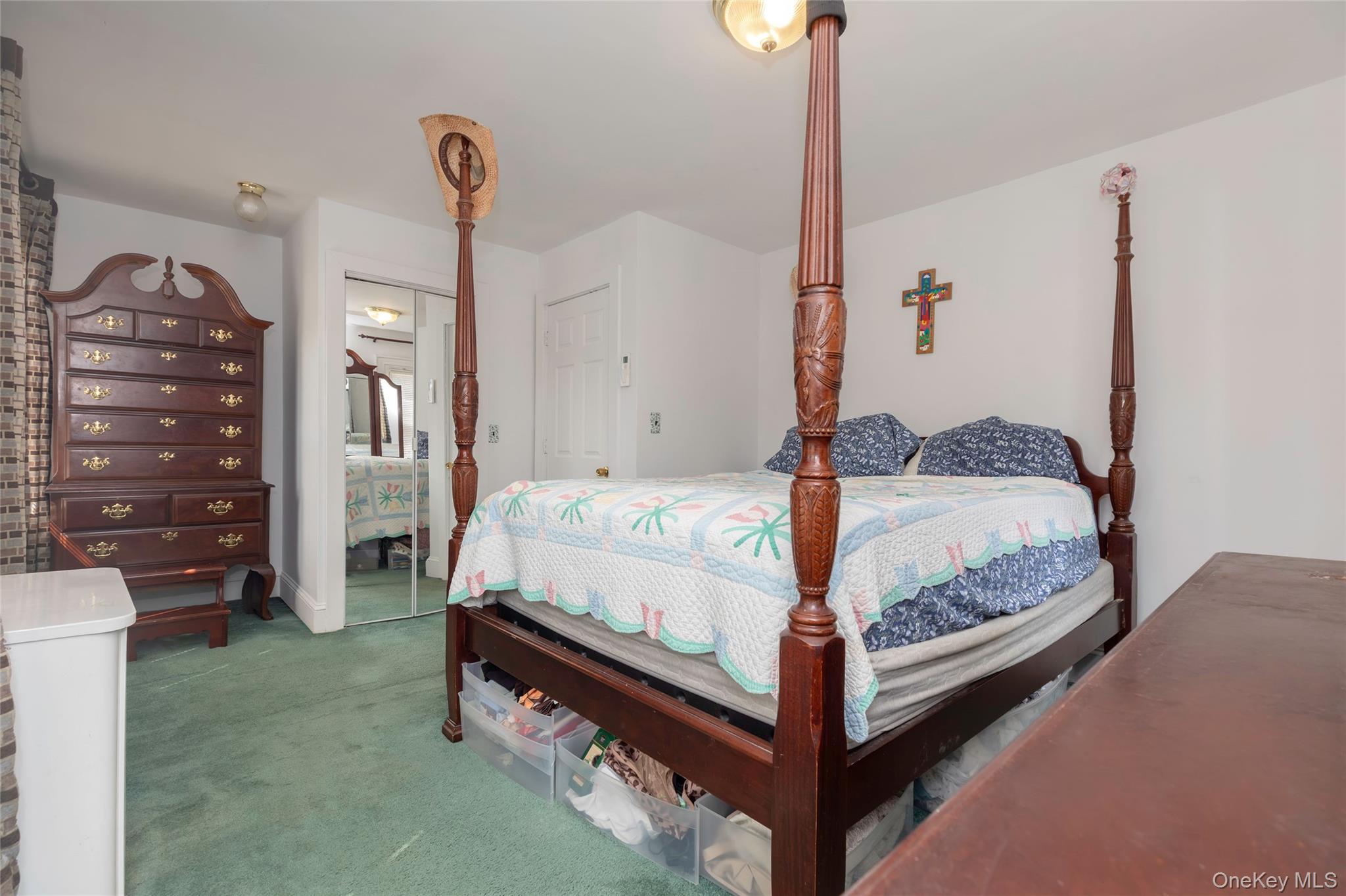 2036 Hobart Avenue Property Photo 14