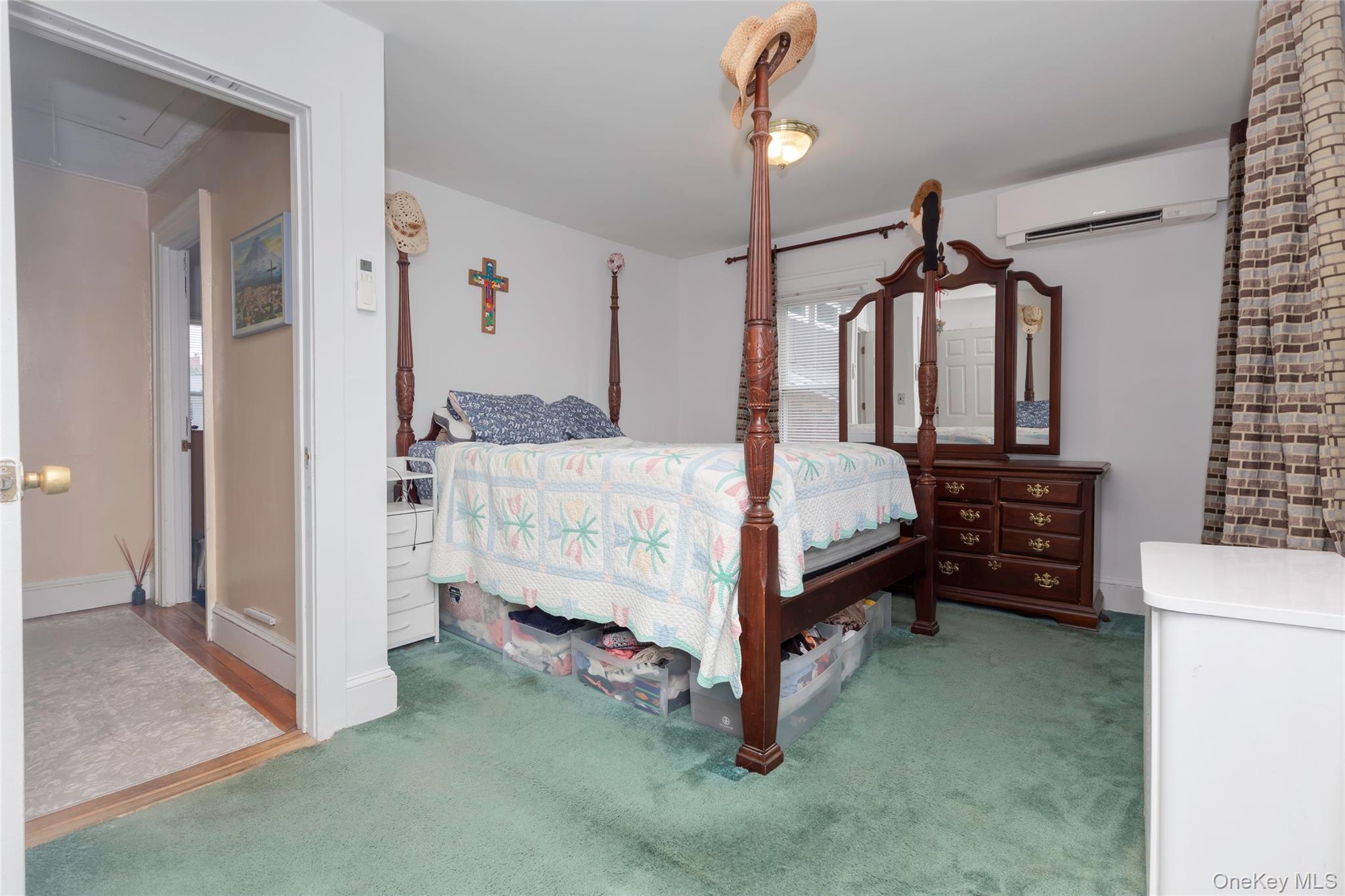 2036 Hobart Avenue Property Photo 15