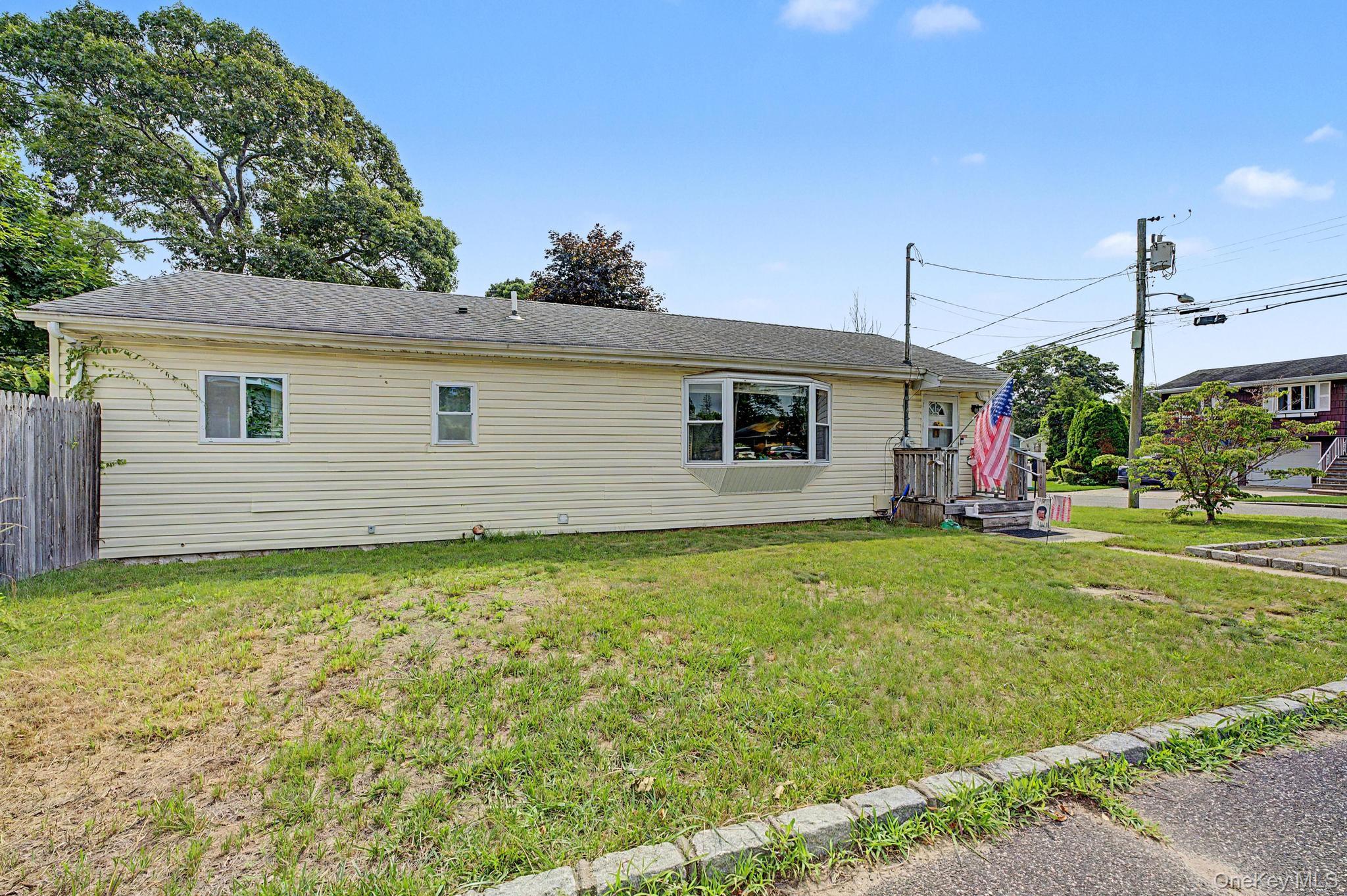 257 Elizabeth Avenue Property Photo 2