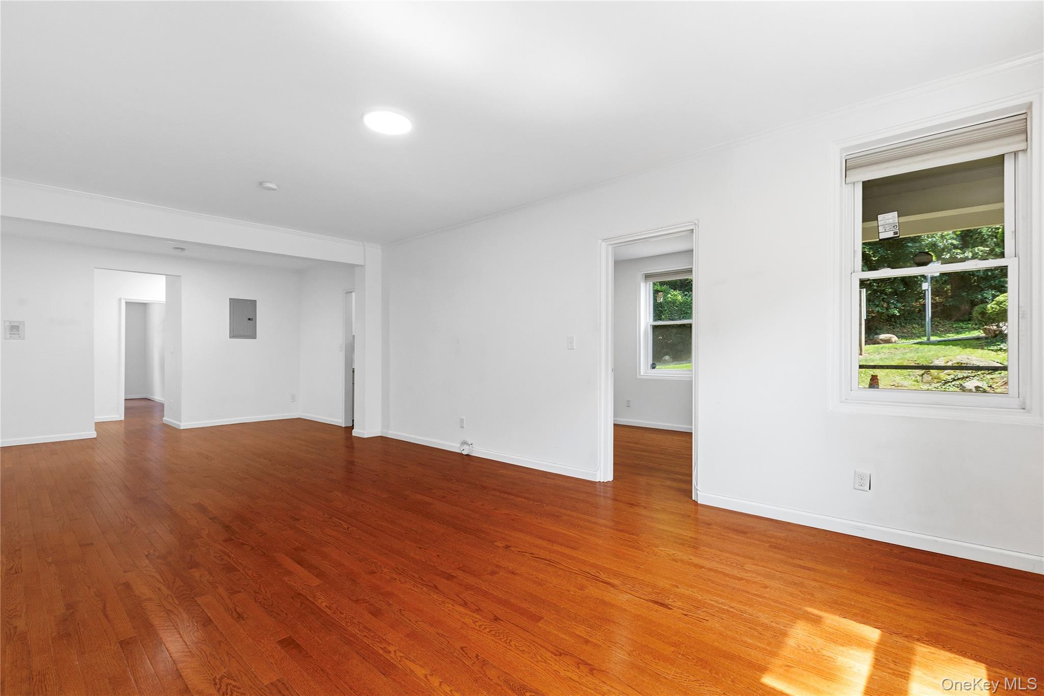 1133 Midland Avenue 1k Property Photo 6