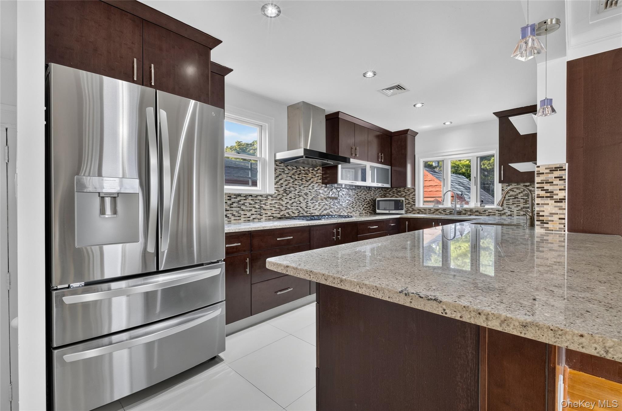 46-19 Iris Lane Property Photo 13