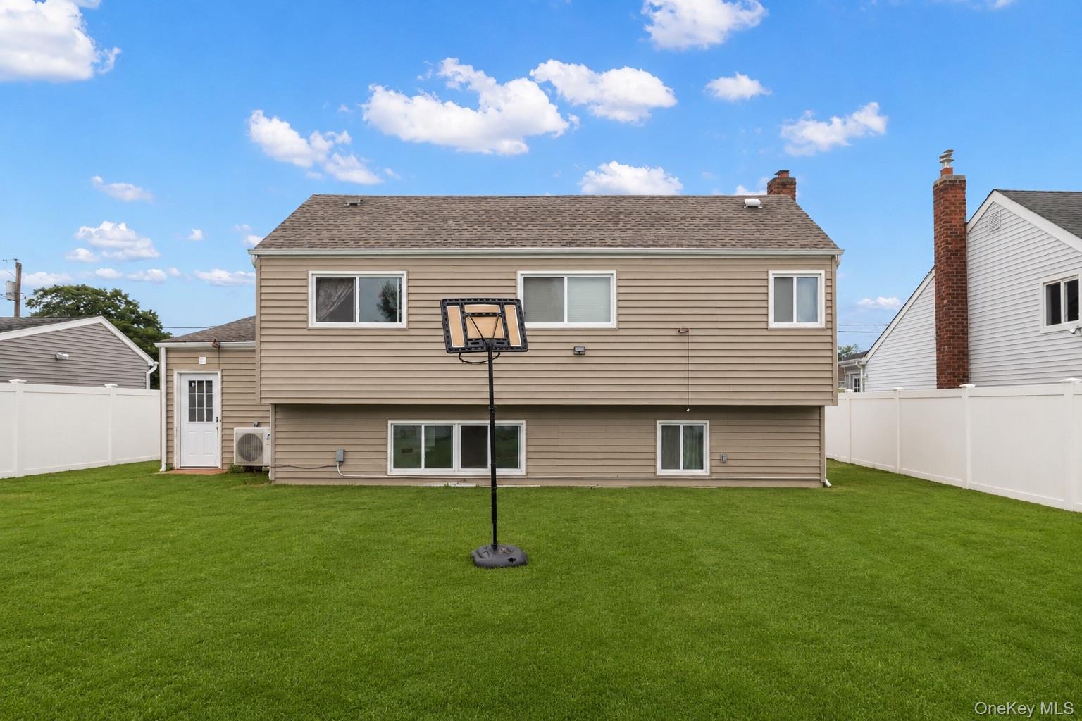 92 W 21st Street Property Photo 3
