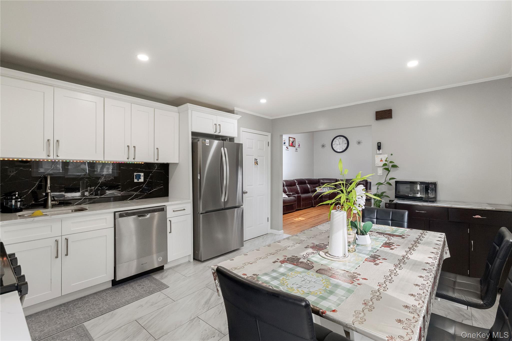 92 W 21st Street Property Photo 10
