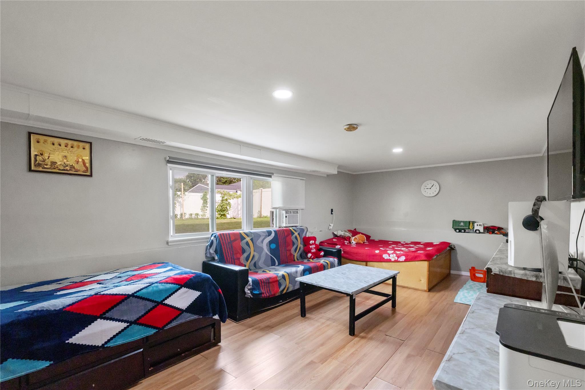 92 W 21st Street Property Photo 17