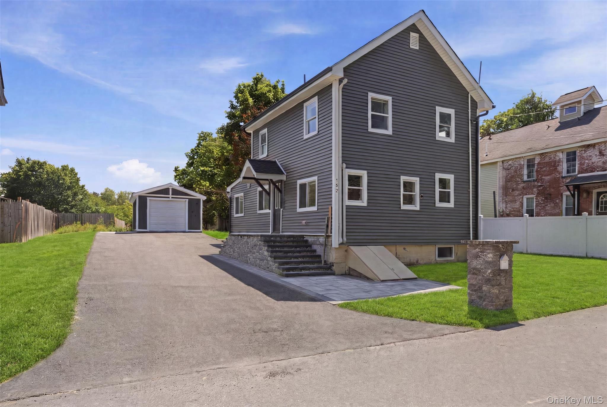 142 Railroad Avenue Property Photo 1