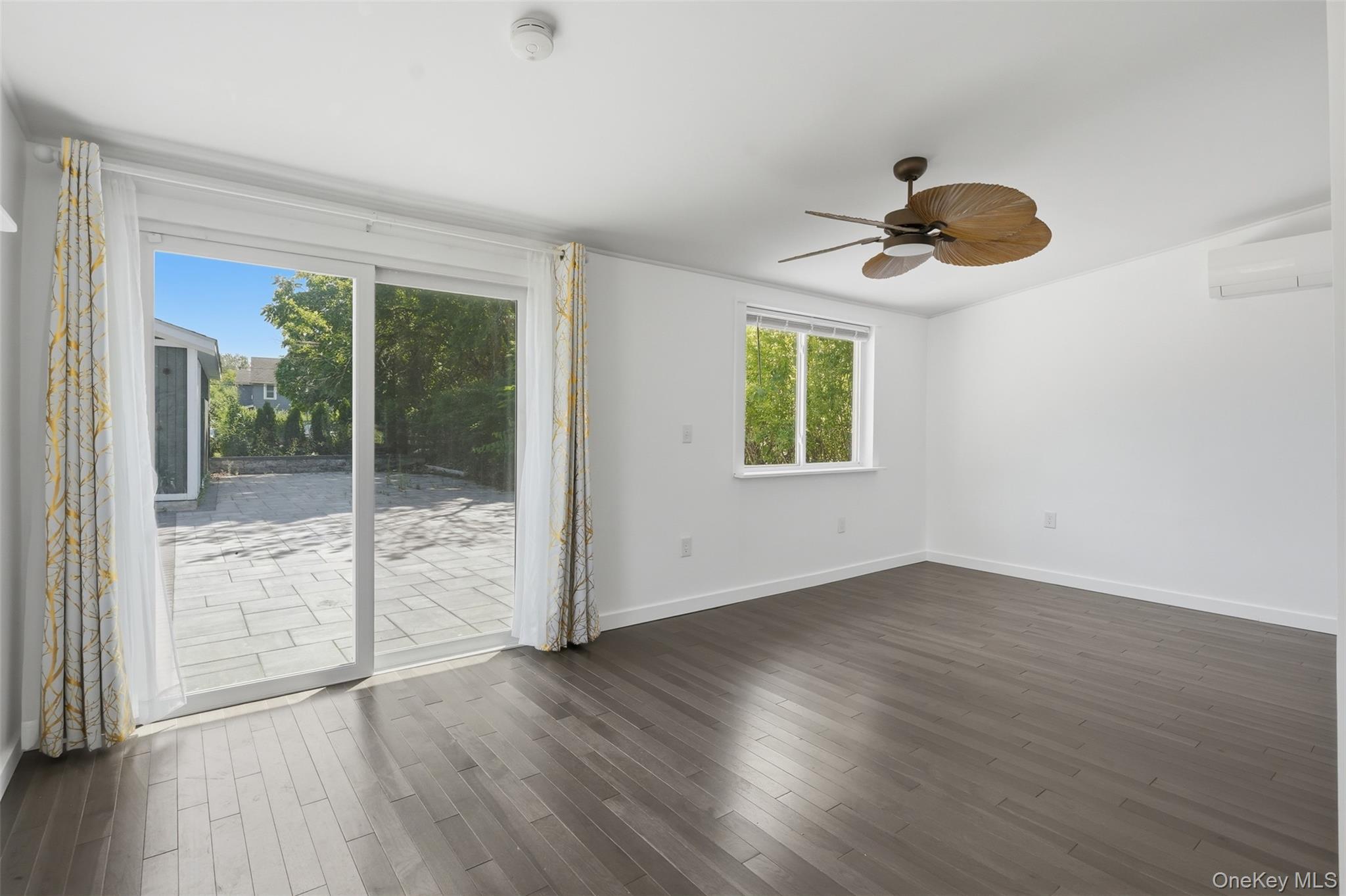 142 Railroad Avenue Property Photo 9