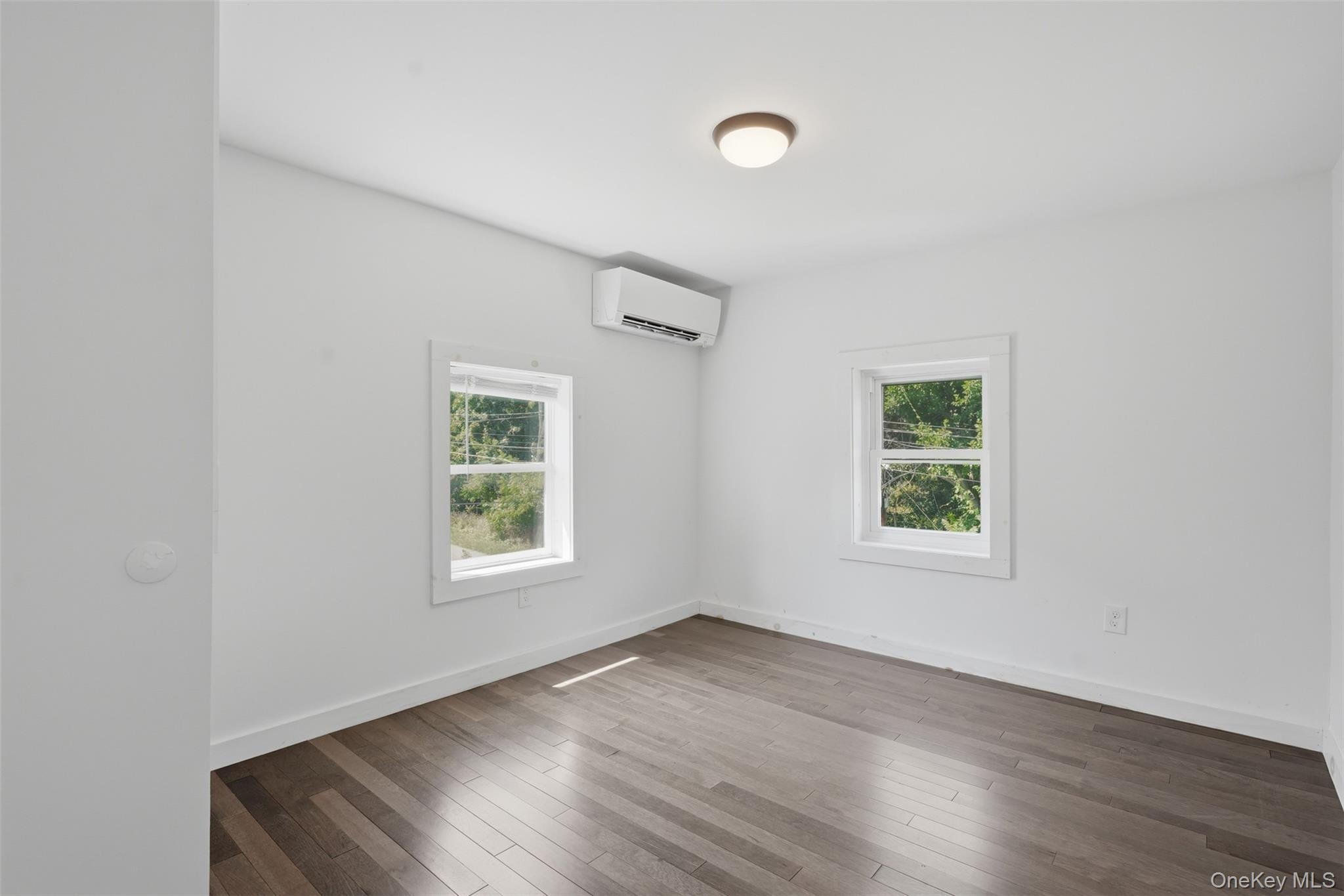 142 Railroad Avenue Property Photo 16