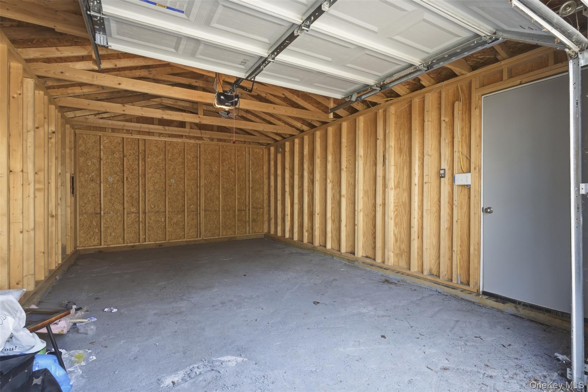 142 Railroad Avenue Property Photo 24