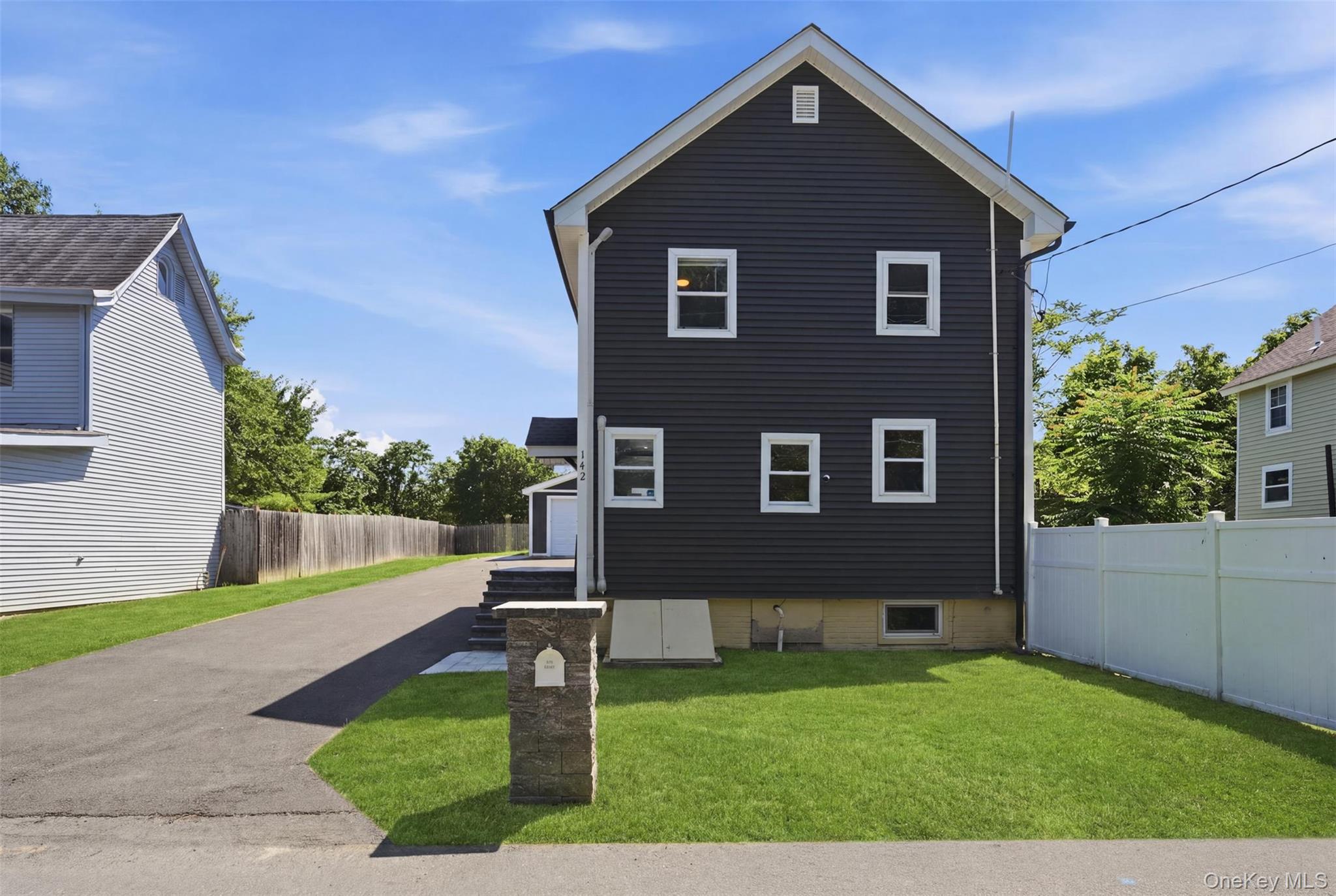 142 Railroad Avenue Property Photo 25