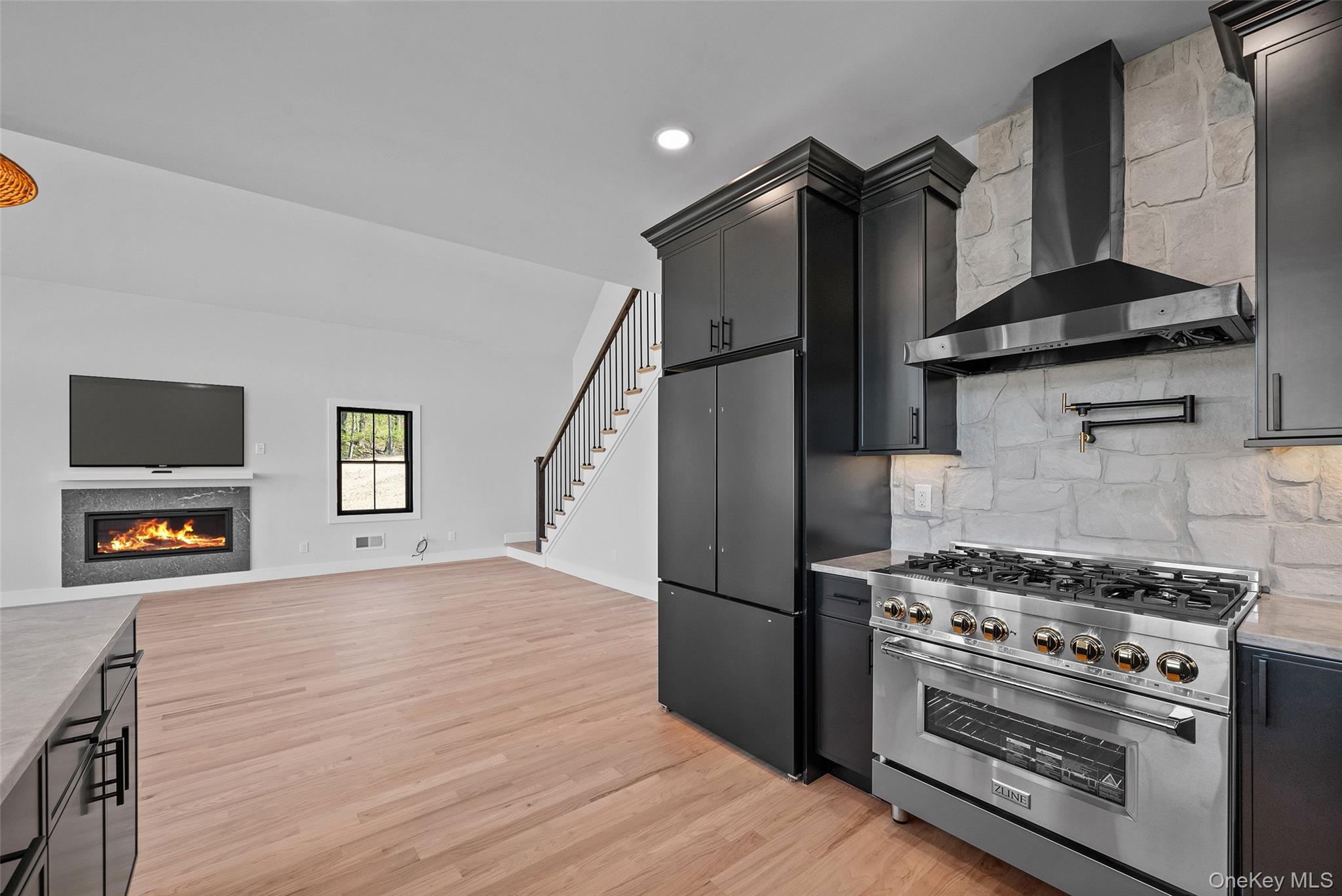 98 Fox Hill Road Property Photo 17