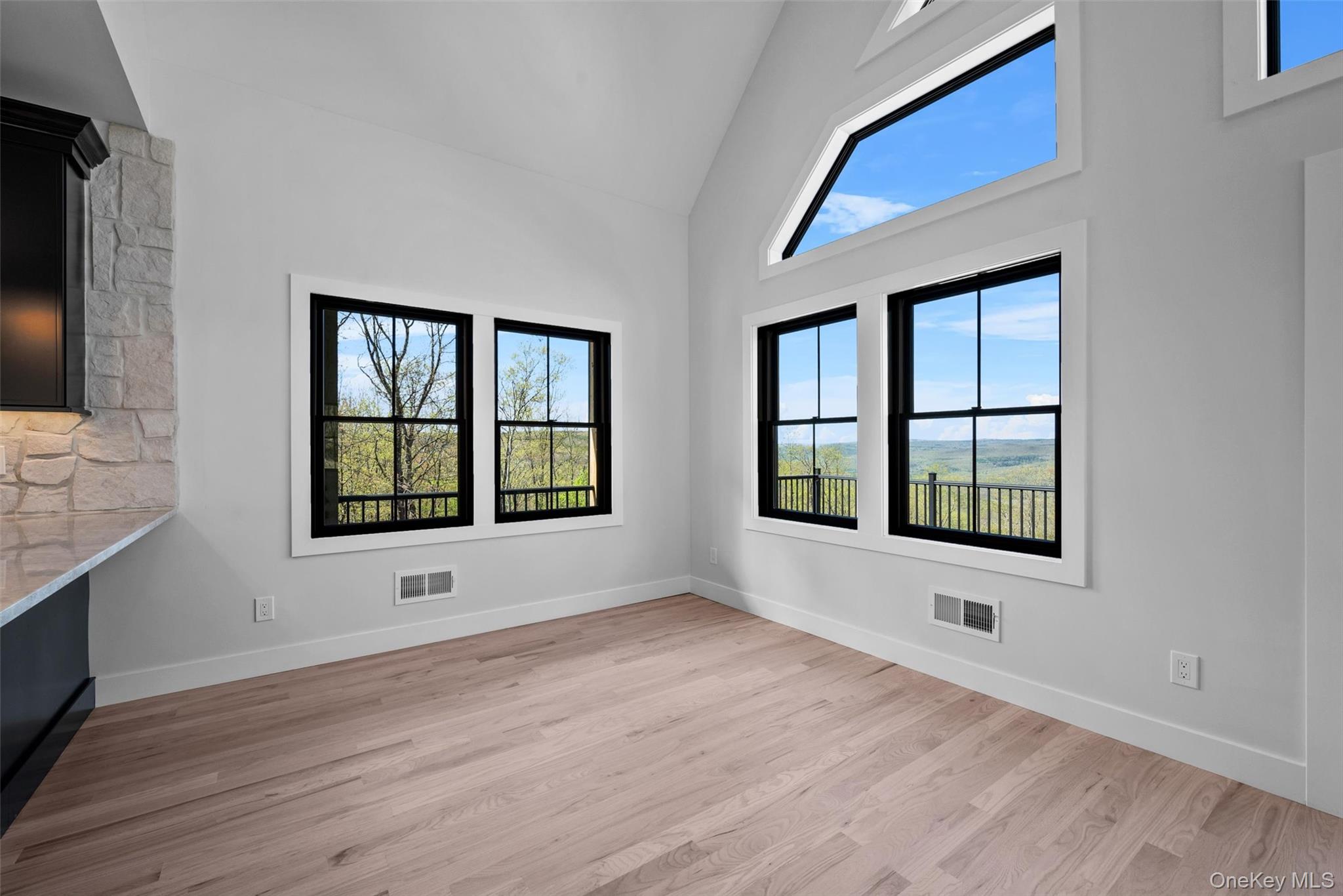 98 Fox Hill Road Property Photo 20