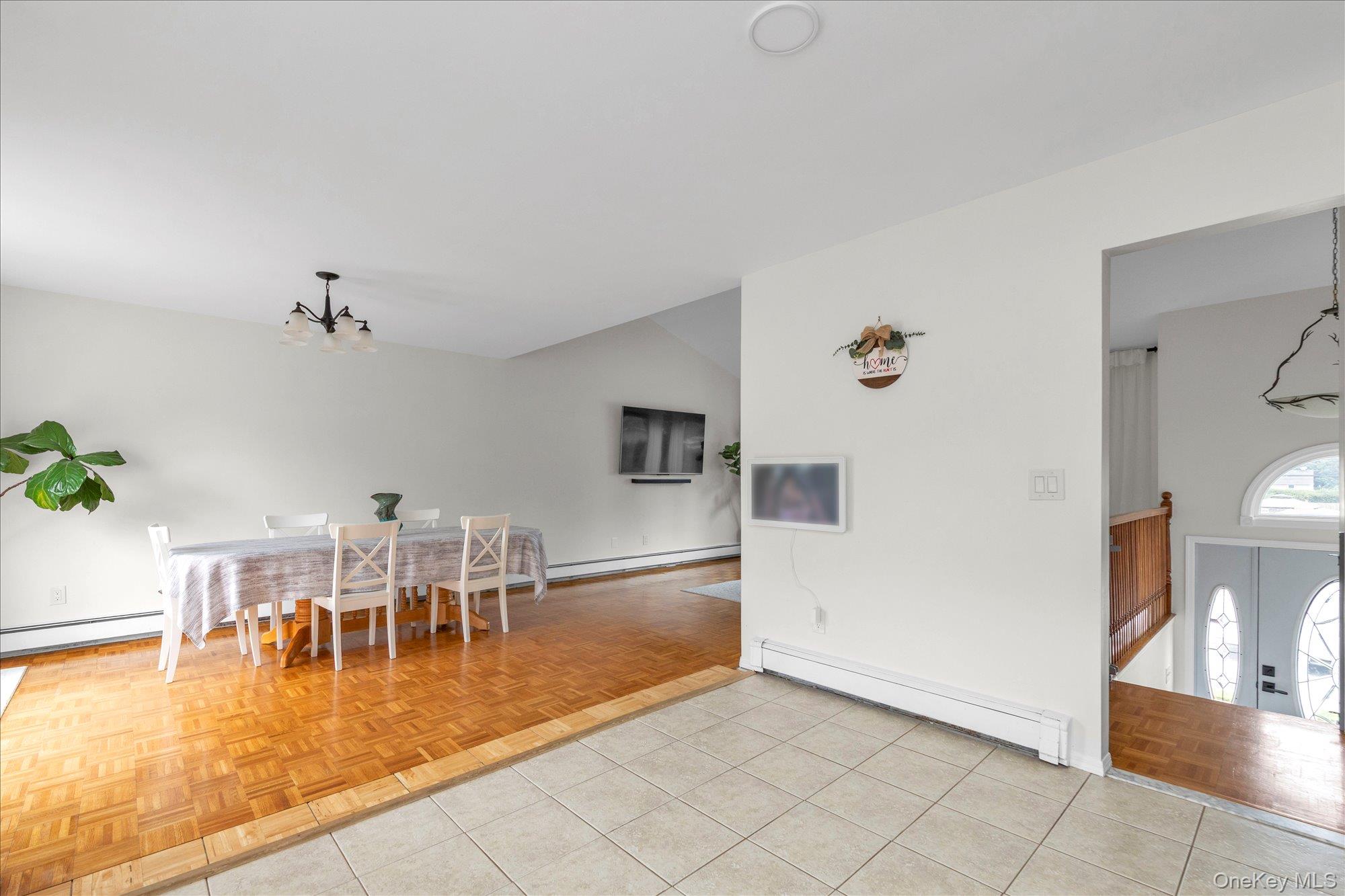 583 N Erie Avenue Property Photo 11