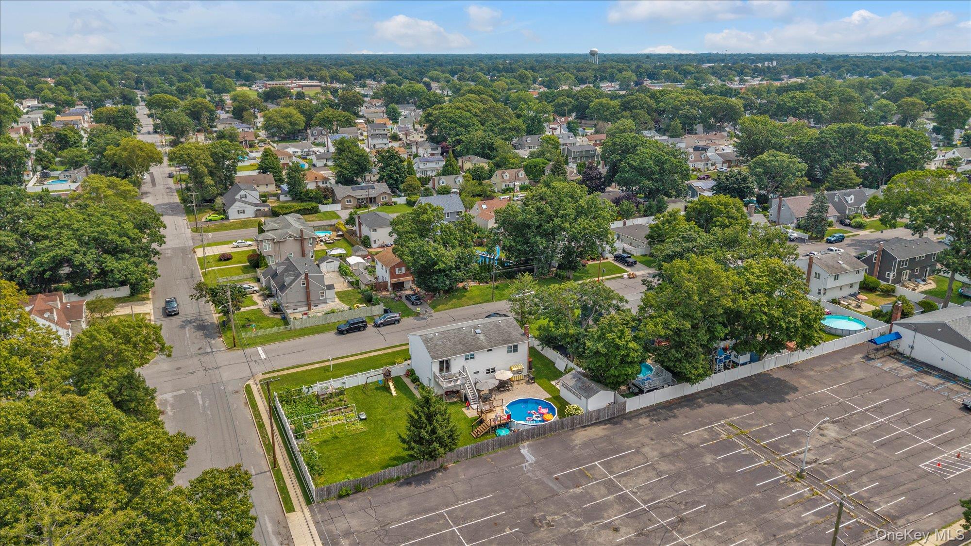 583 N Erie Avenue Property Photo 26
