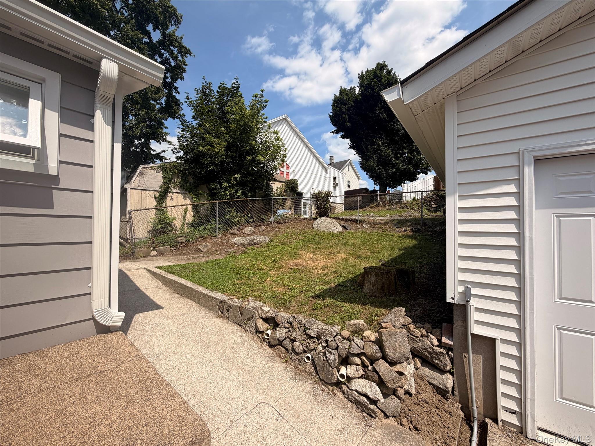 94 Center Street Property Photo 20