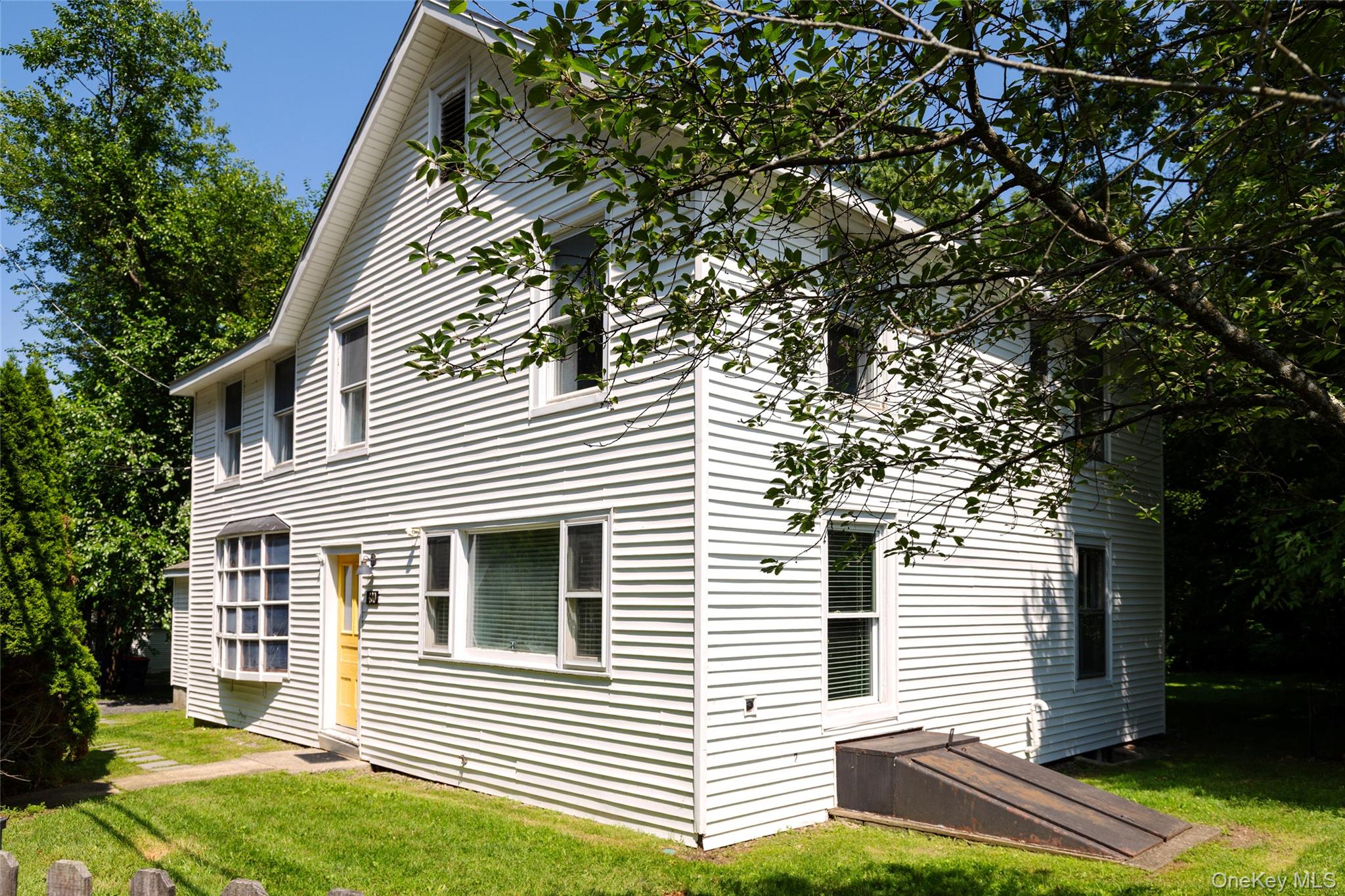 420 Rhinecliff Road Property Photo 1
