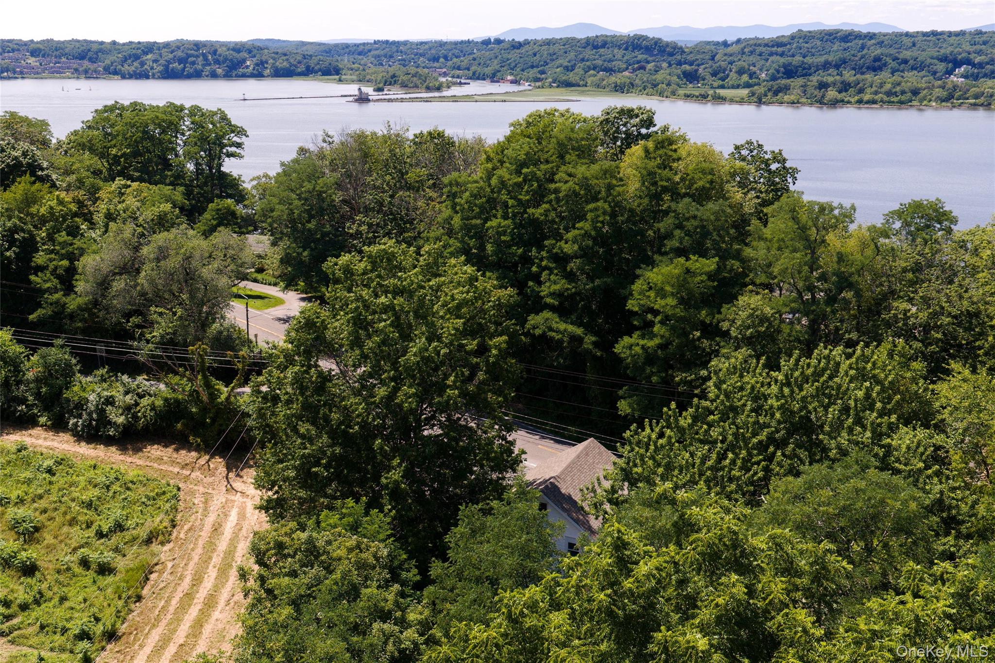 420 Rhinecliff Road Property Photo 31