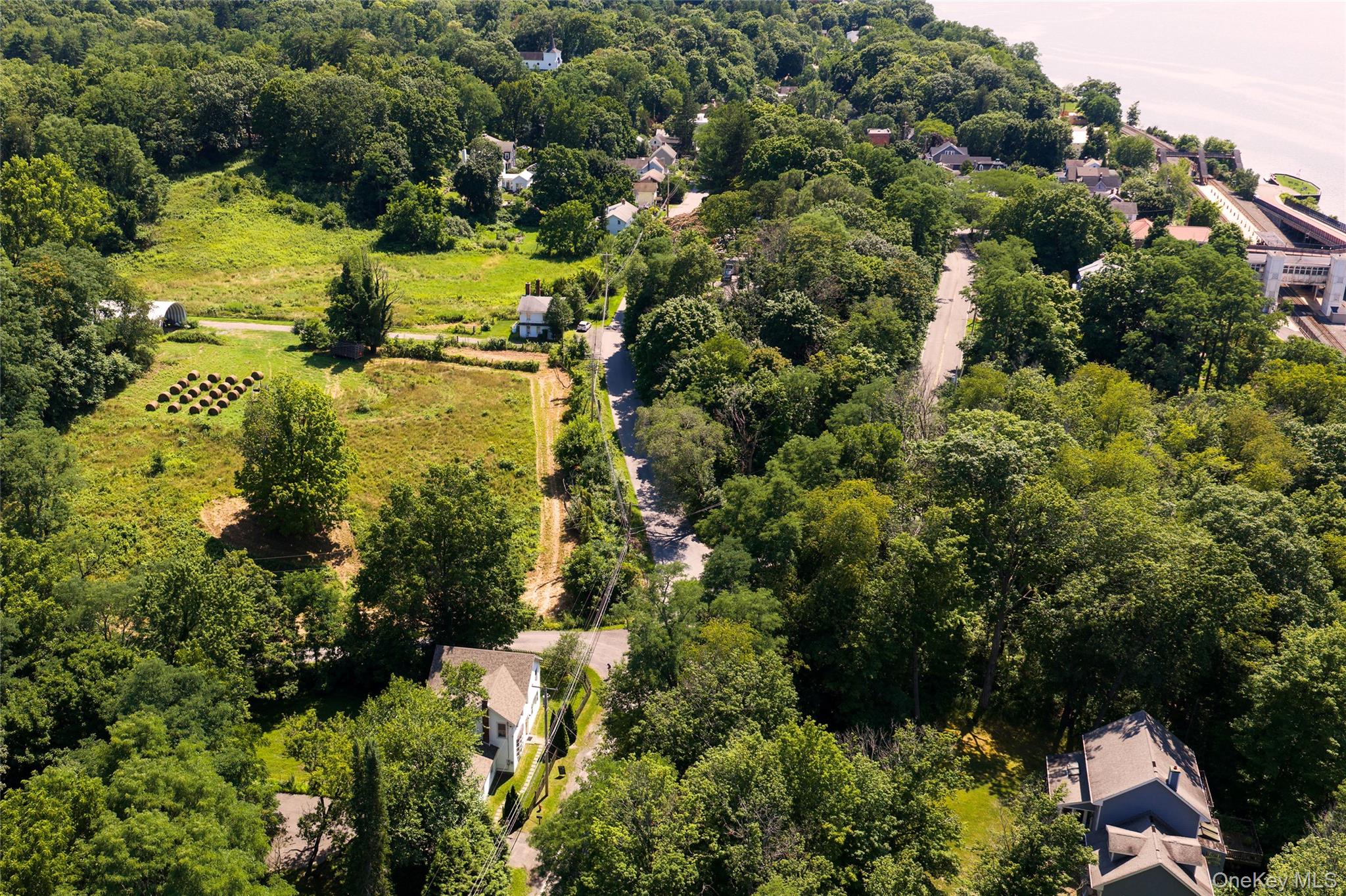 420 Rhinecliff Road Property Photo 33