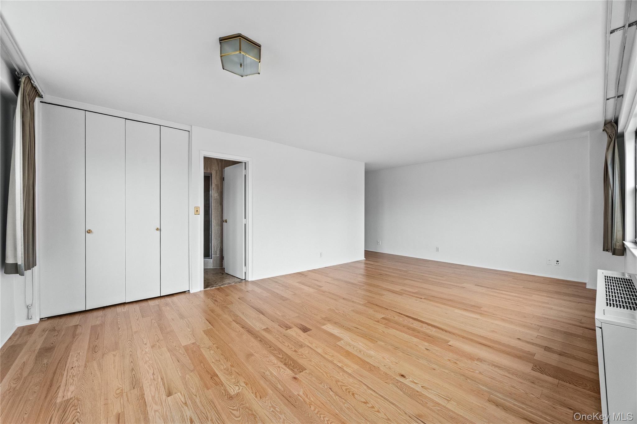 201 E 28th Street 16ab Property Photo 13