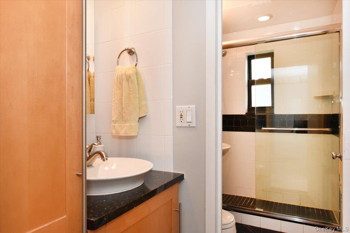 1 Terrace Circle 3-f Property Photo 13