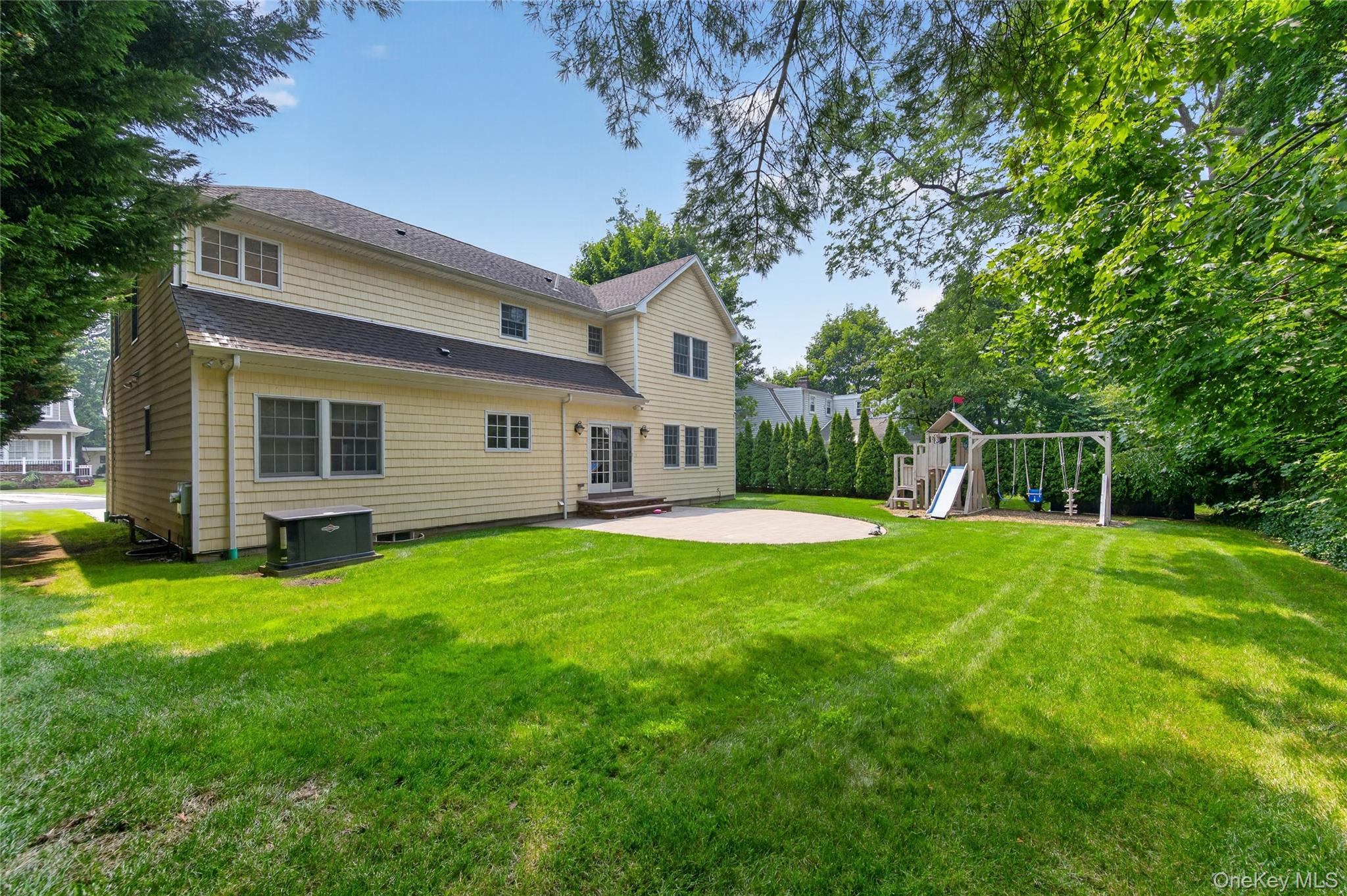 136 Circle Drive Property Photo 3