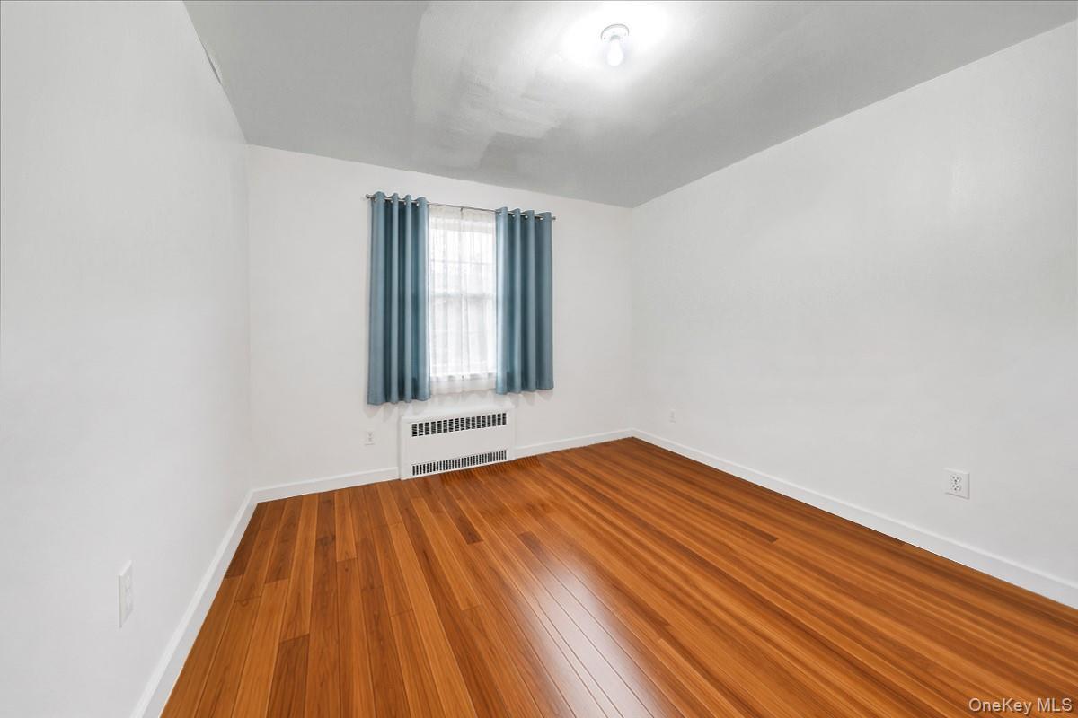 625 Coster Street Property Photo 4