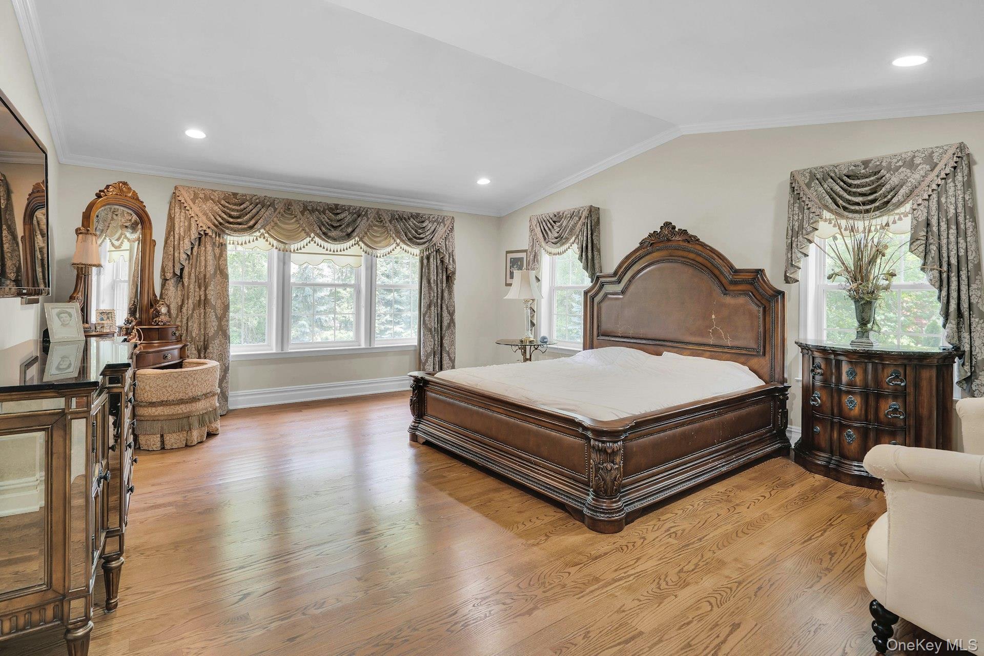7 Dorm Court Property Photo 37