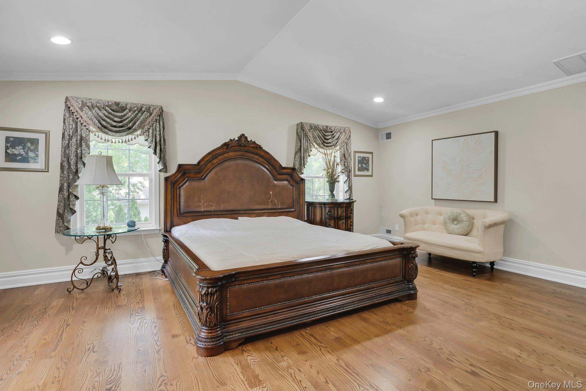 7 Dorm Court Property Photo 39