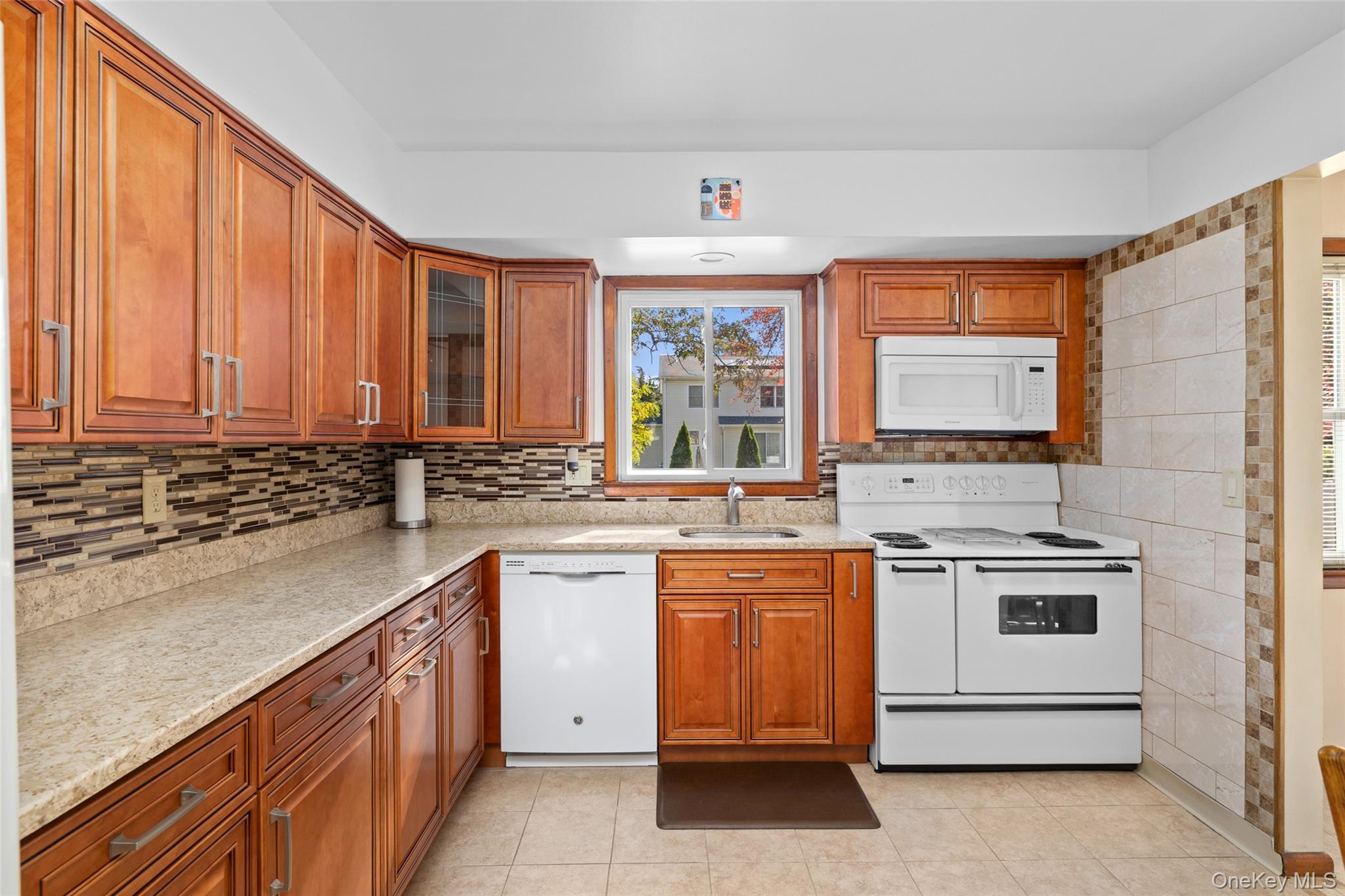 2360 Hamilton Avenue Property Photo 5