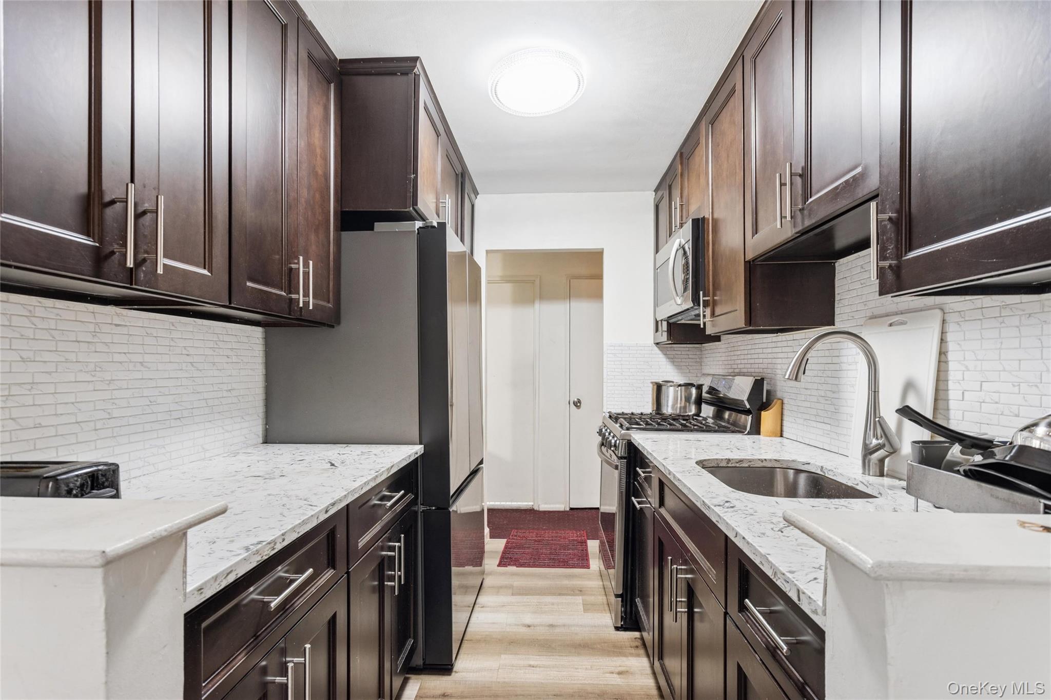 14930 88th Street 2e Property Photo 5