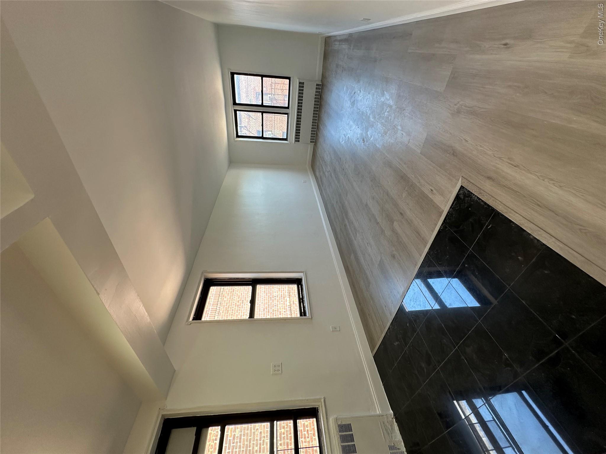 150-30 71 Avenue 6e Property Photo 2