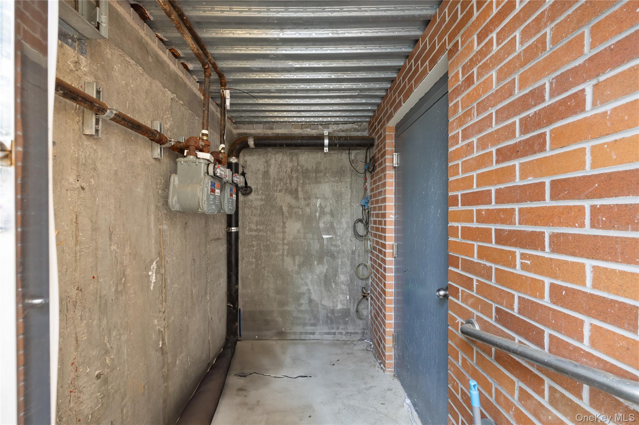 58-11 183rd Street Property Photo 42