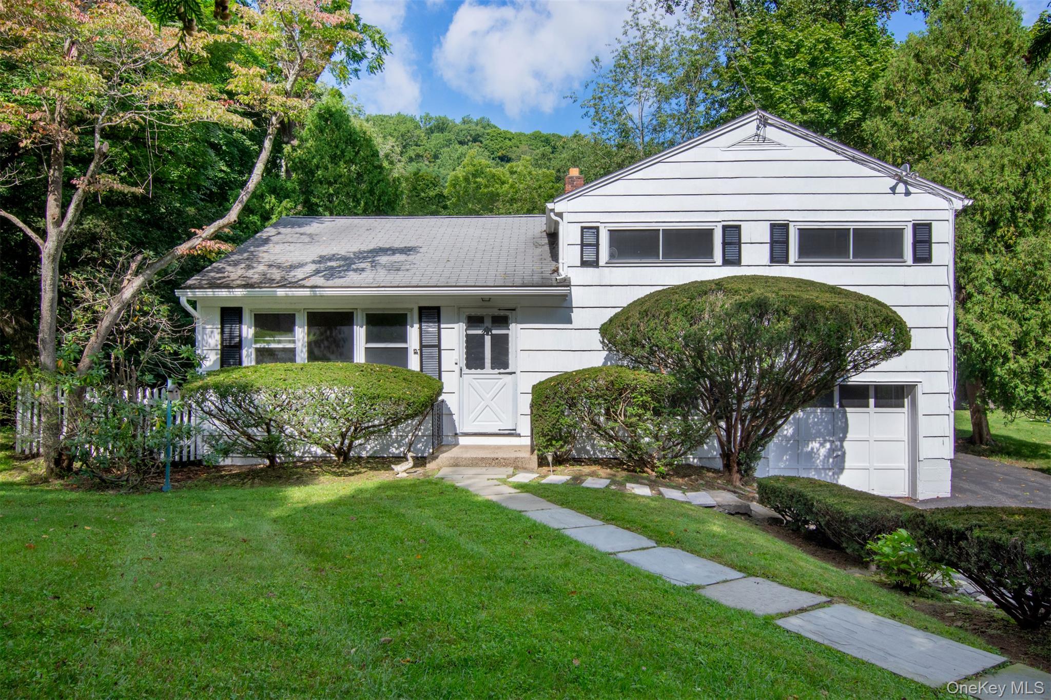 582 Washington Avenue Property Photo 1