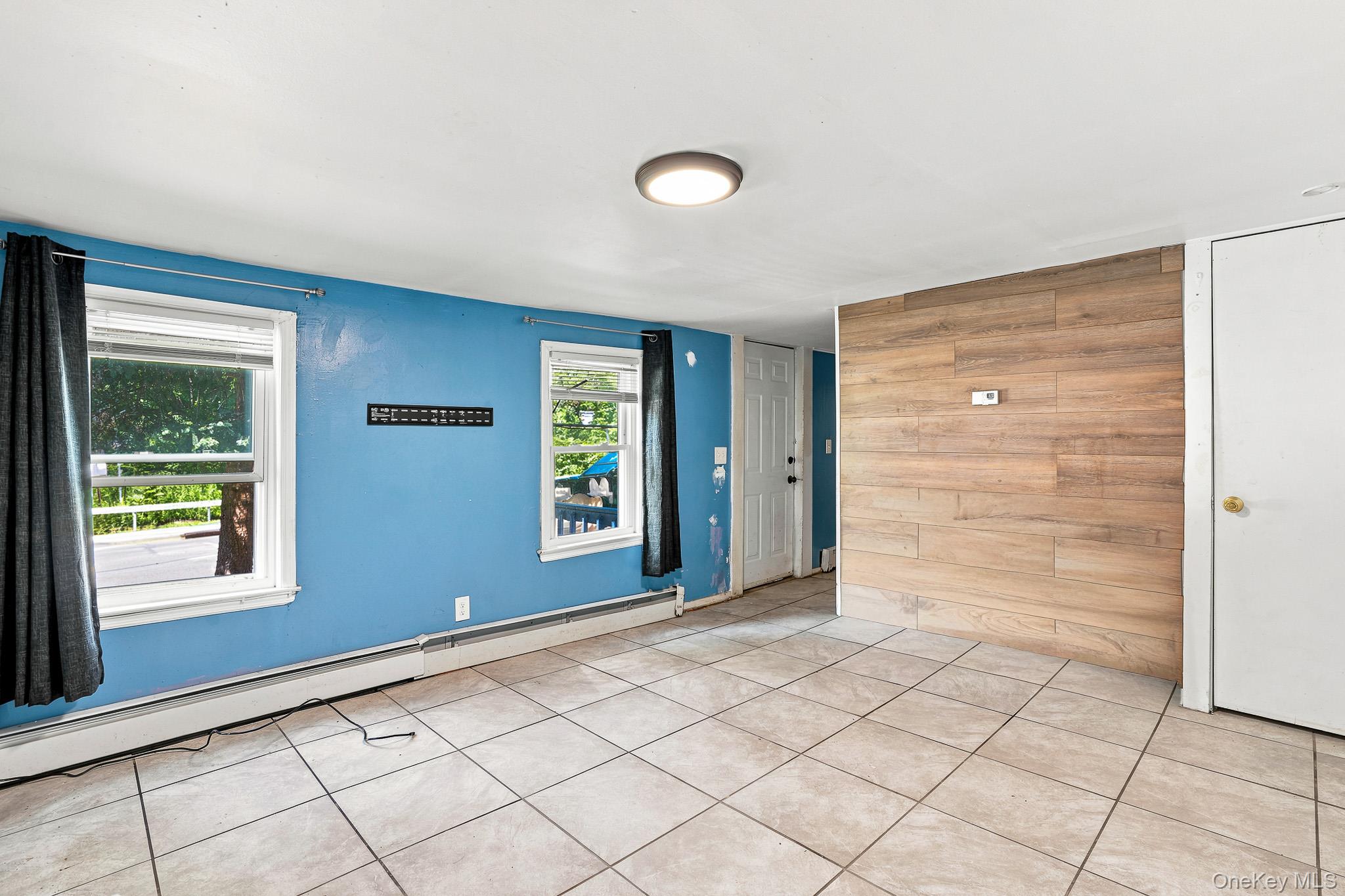 55 E Main Street Property Photo 5