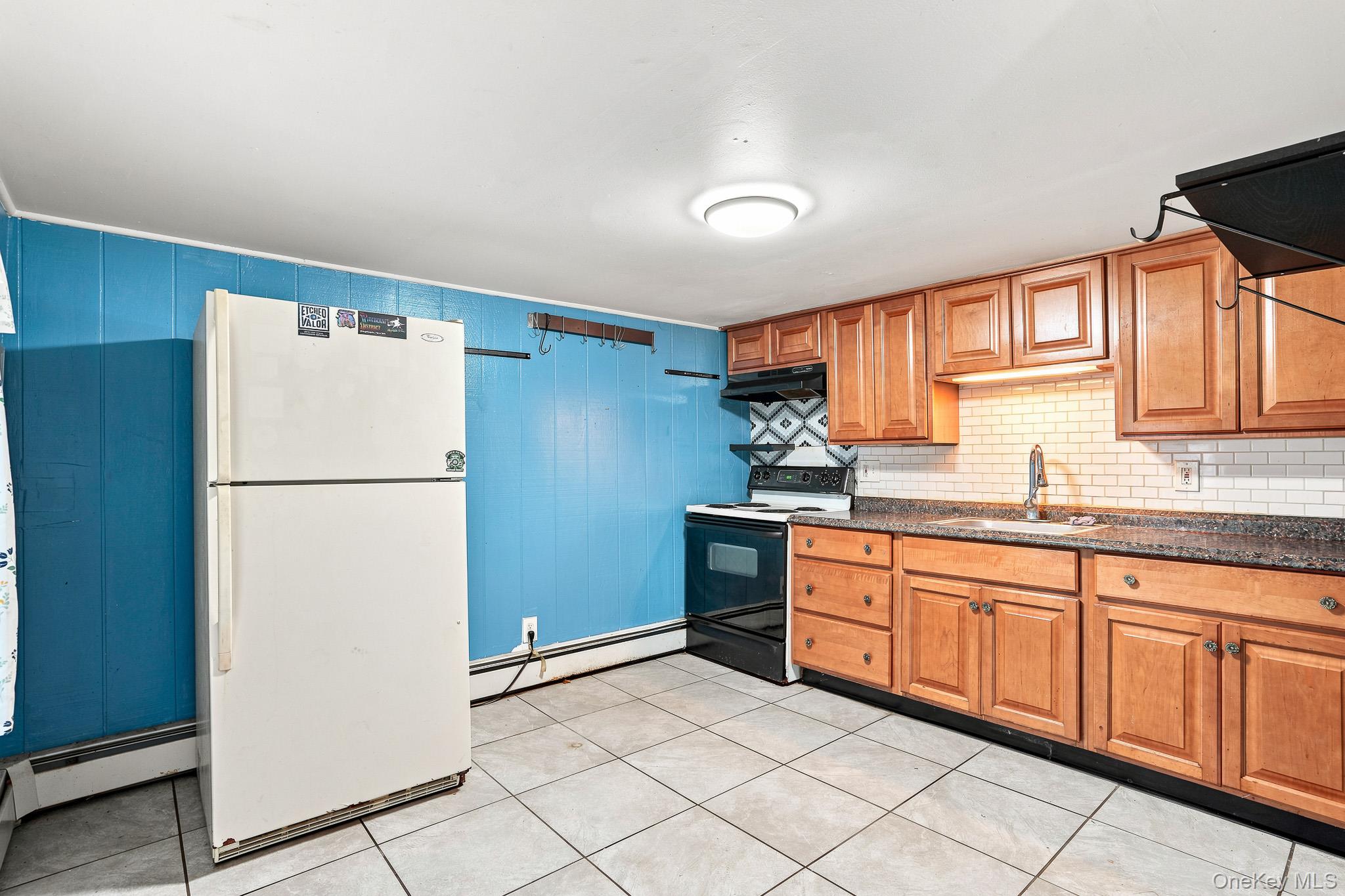 55 E Main Street Property Photo 7