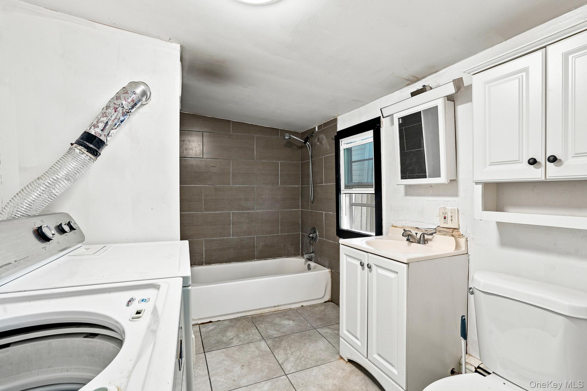 55 E Main Street Property Photo 15