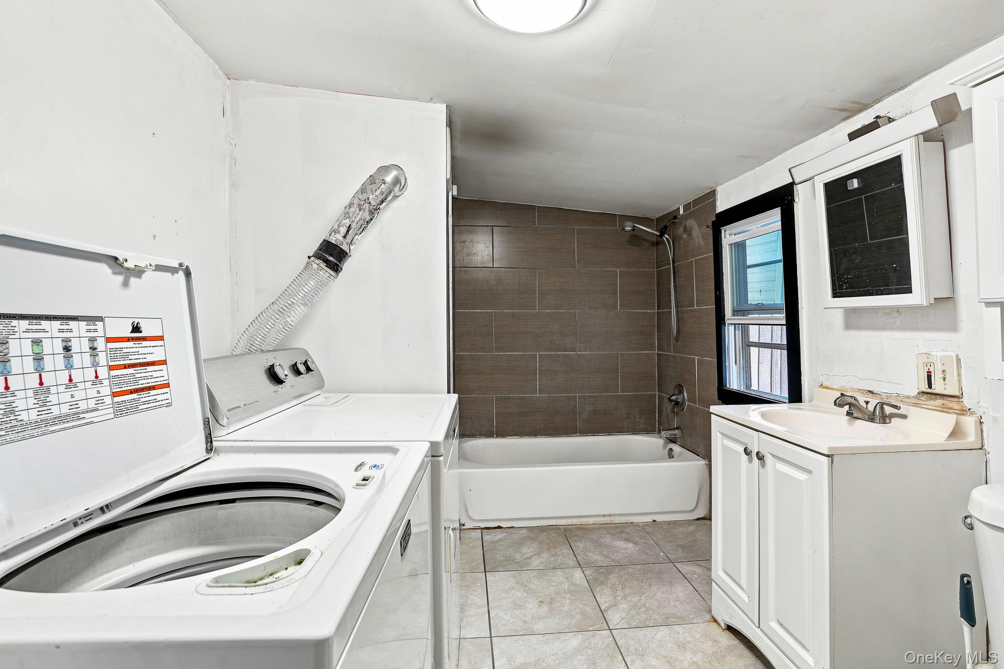 55 E Main Street Property Photo 16