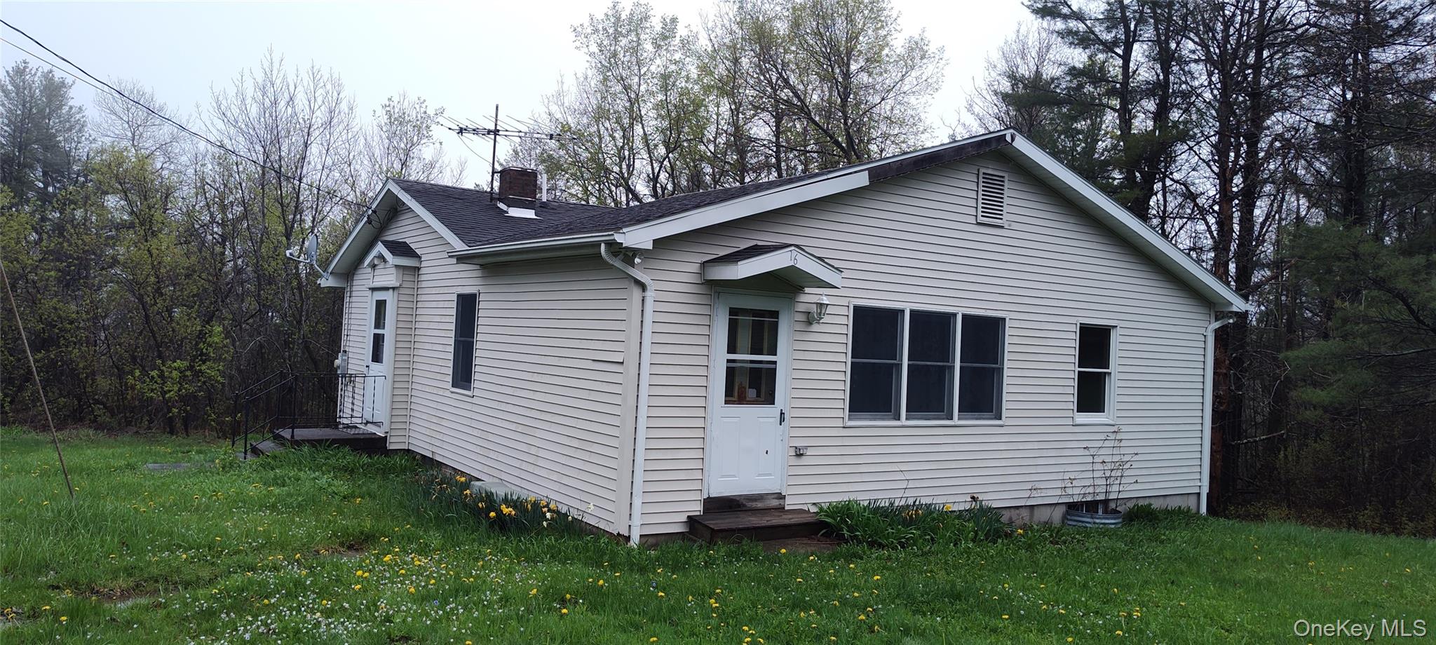 16 Lake Road Property Photo 1