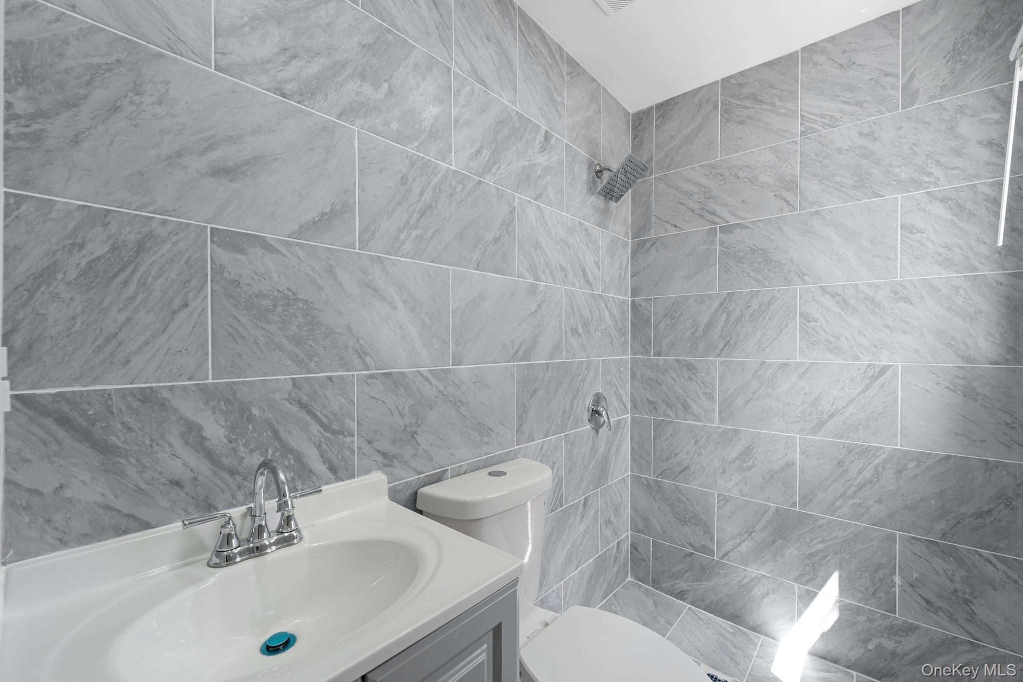 13526 219th Street Property Photo 9