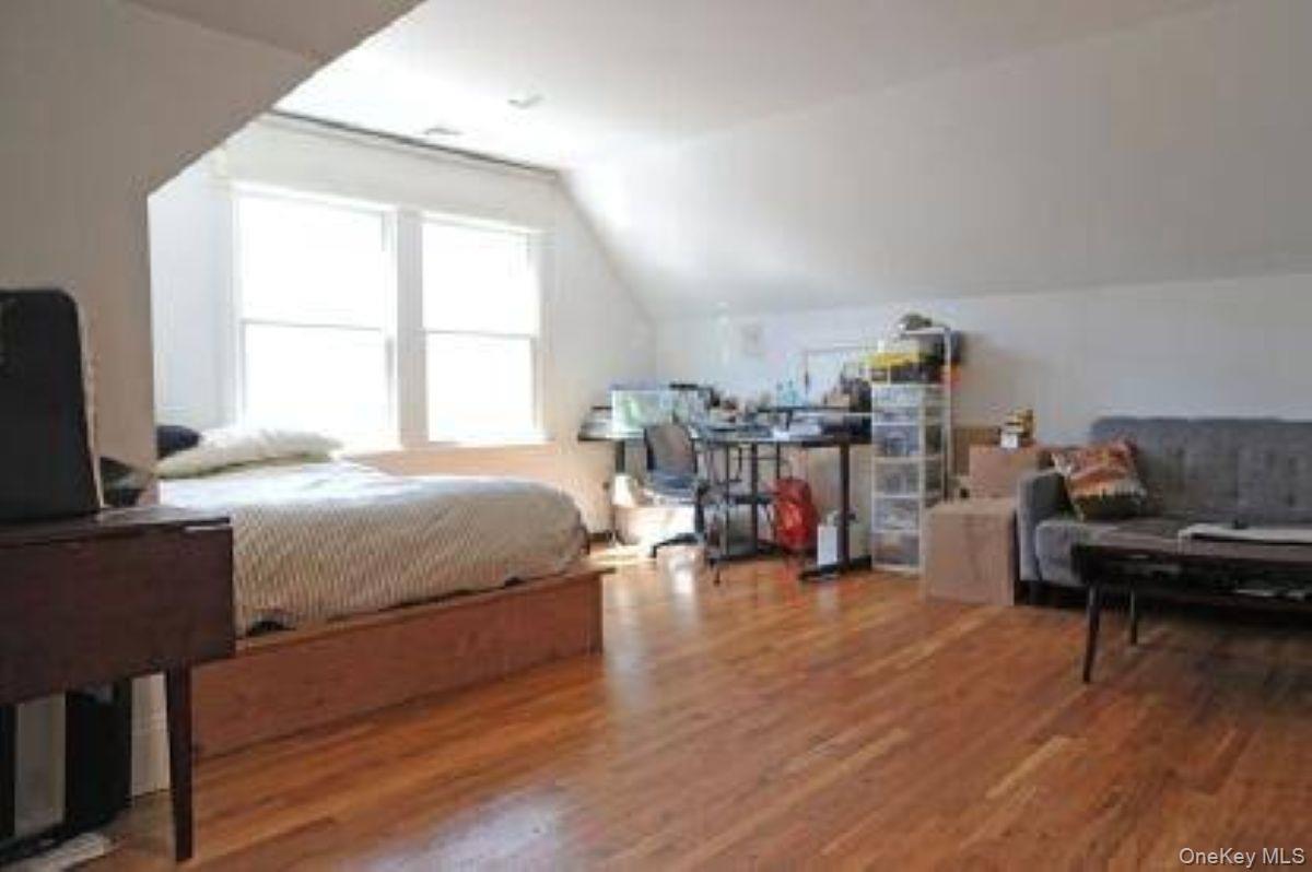 111 Merchants Path Property Photo 11
