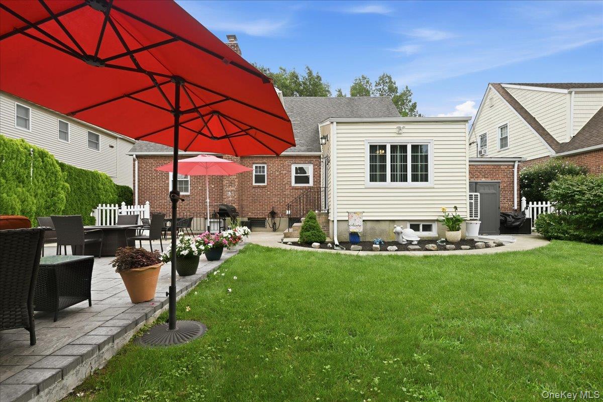 166 Beech Street Property Photo 32