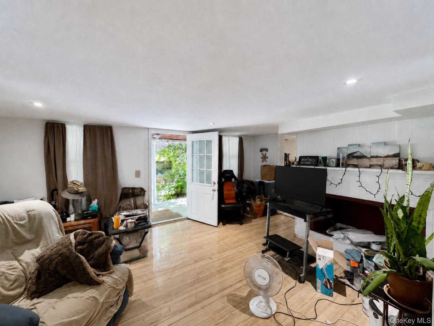 23 Franklin Street Property Photo 35