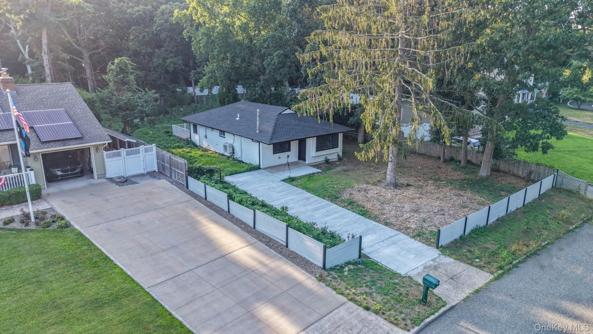 52 Crystal Beach Boulevard Property Photo 20