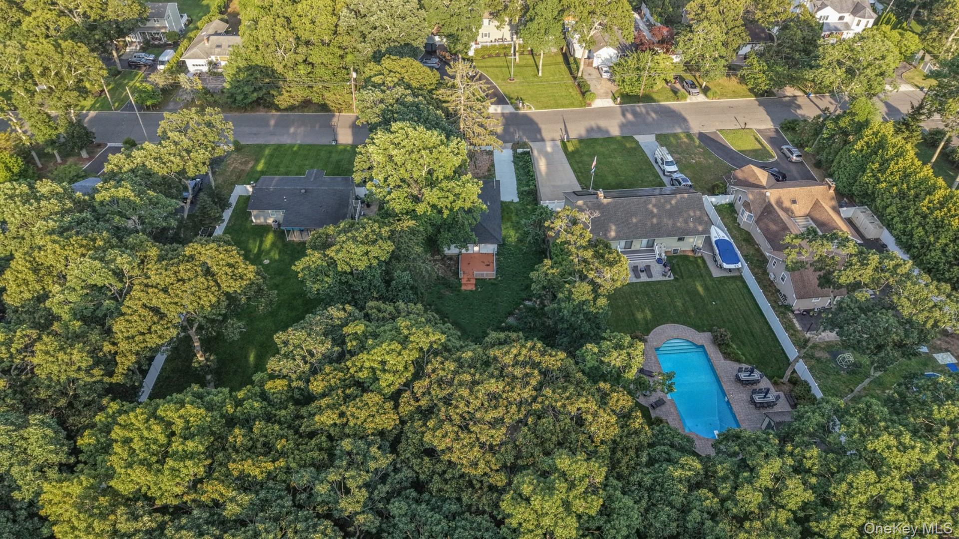52 Crystal Beach Boulevard Property Photo 24
